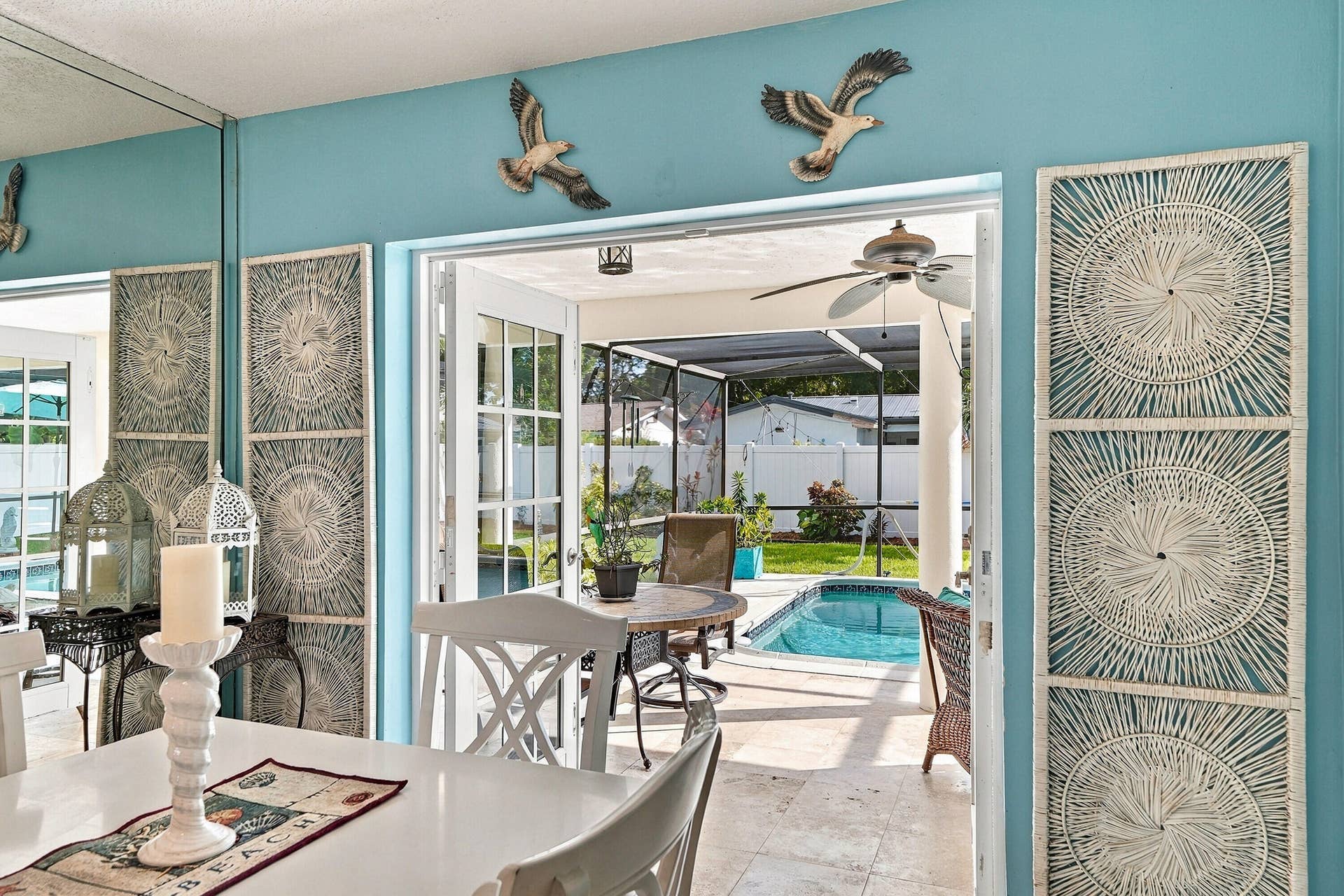 7360 NW 14th Street, Plantation, FL 33313 Dining Room and Patio