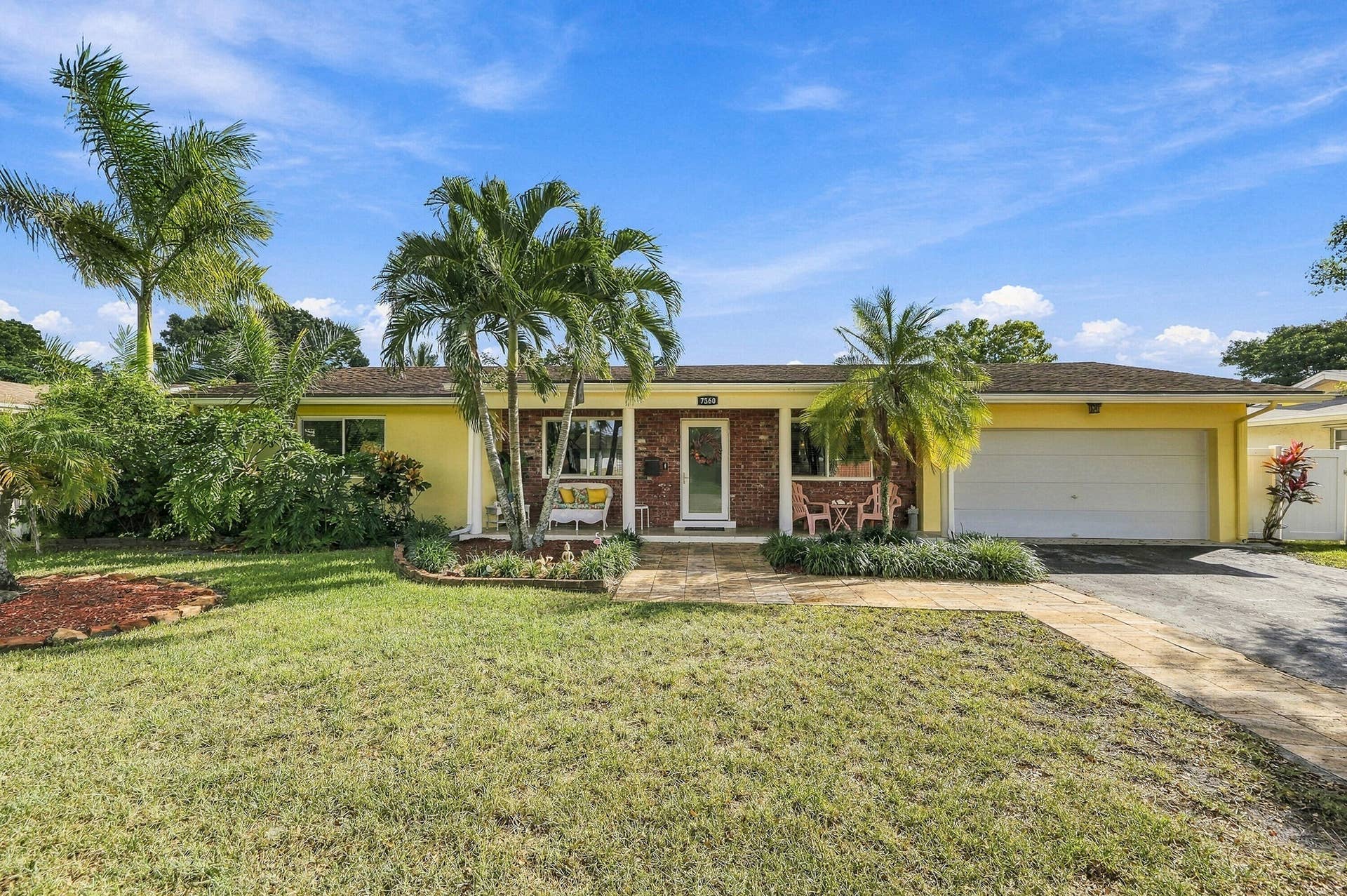 7360 NW 14th Street, Plantation, FL 33313 Front Yard View