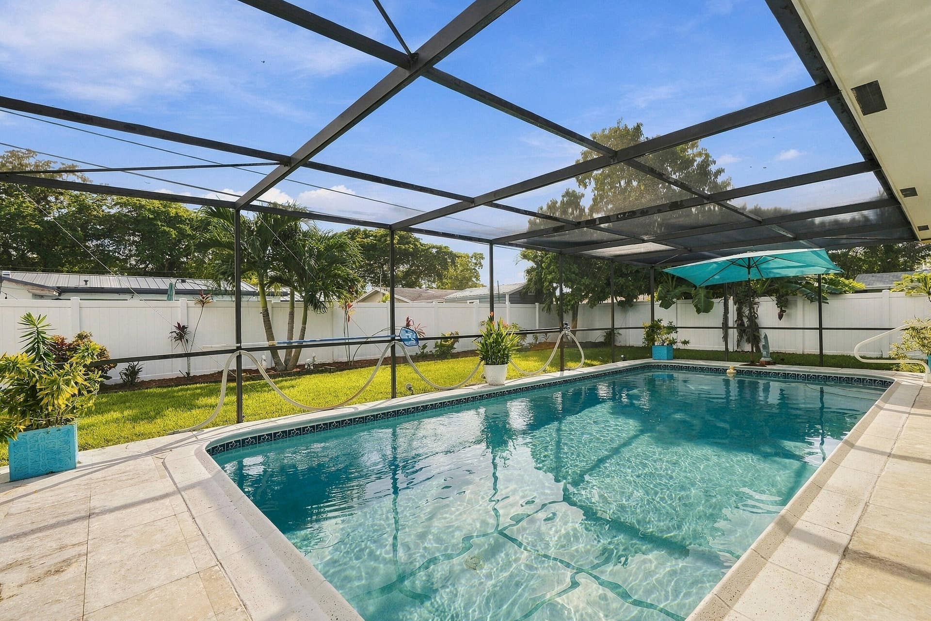 7360 NW 14th Street, Plantation, FL 33313 Pool and Patio Screened
