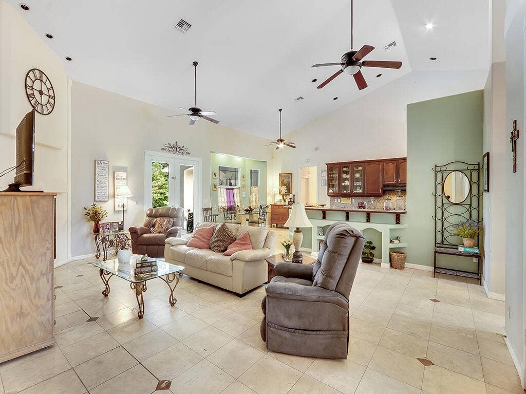 15507 Citrus Grove Blvd - Family Room 2