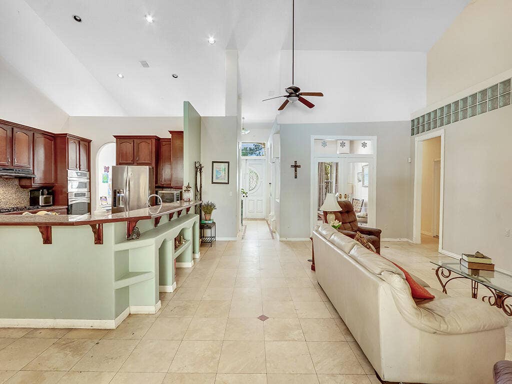 15507 Citrus Grove Blvd - Family Room 4