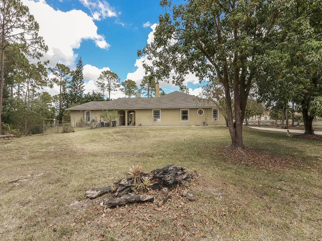 15507 Citrus Grove Blvd - Back of House