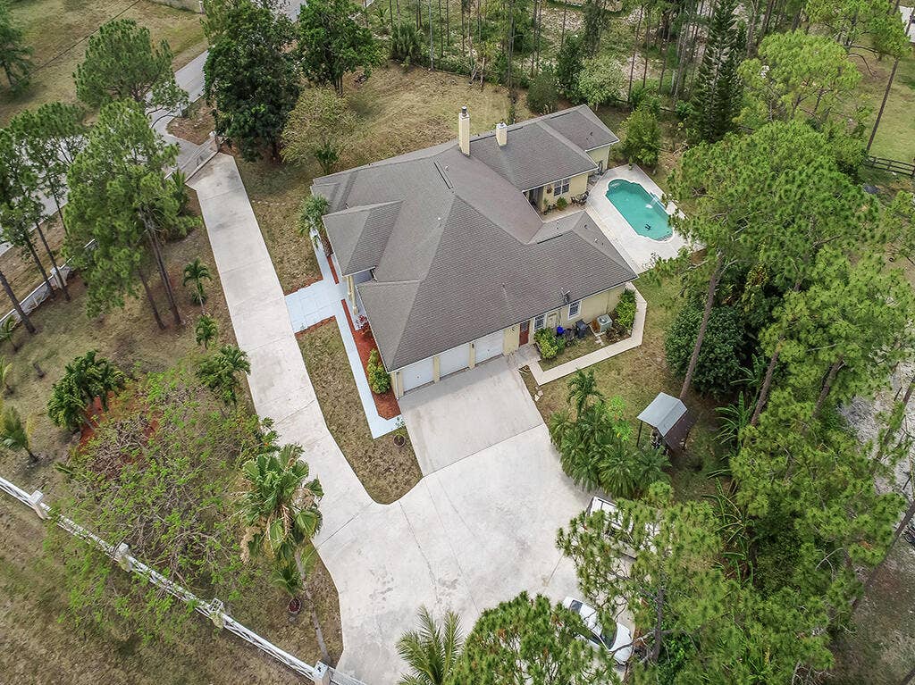 15507 Citrus Grove Blvd - Aerial Garage