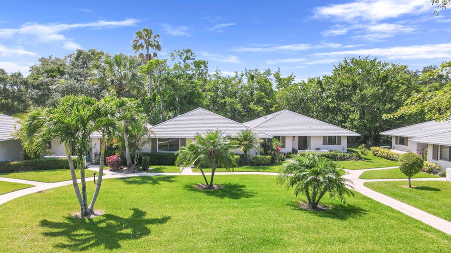Property photo for 824 Club Drive, Palm Beach Gardens, FL