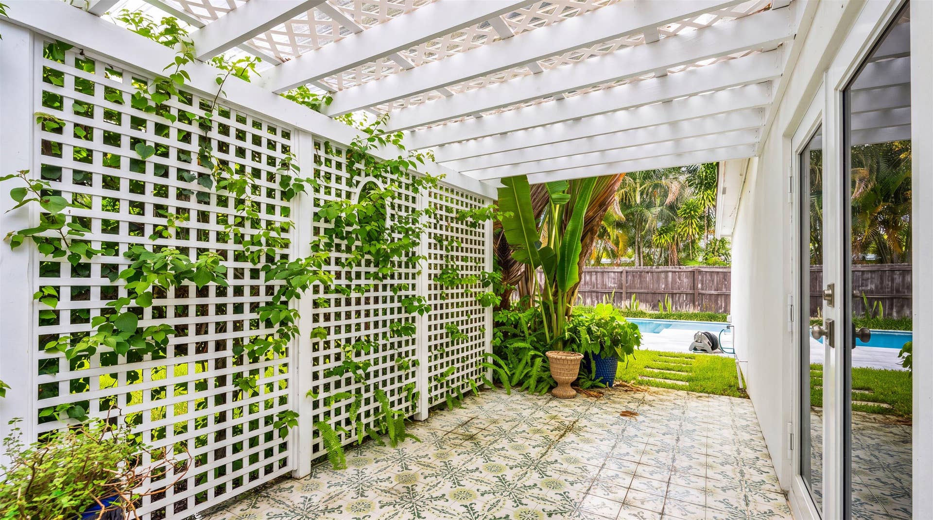 251 Gregory Place, West Palm Beach, FL 33405 251 Gregory Place