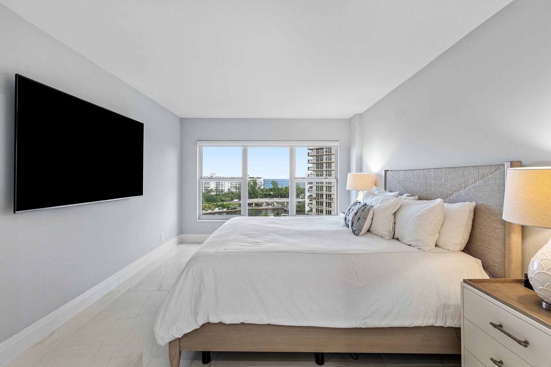 875 E CAMINO REAL, #11A, Boca Raton, FL 33432 021-875EastCaminoReal-11-BocaRaton-FL-33