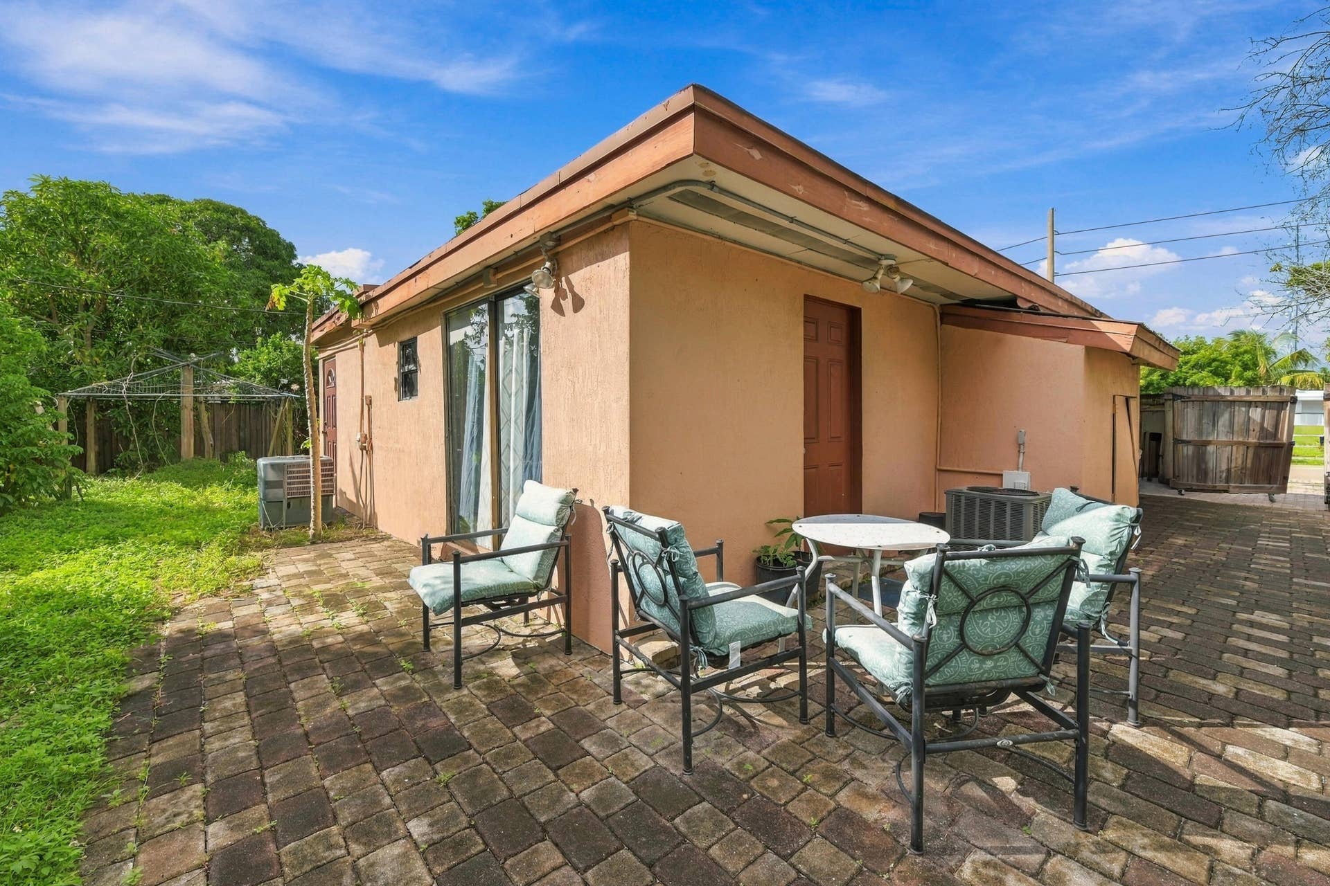 4972 NE 14TH Avenue, Pompano Beach, FL 33064 Patio