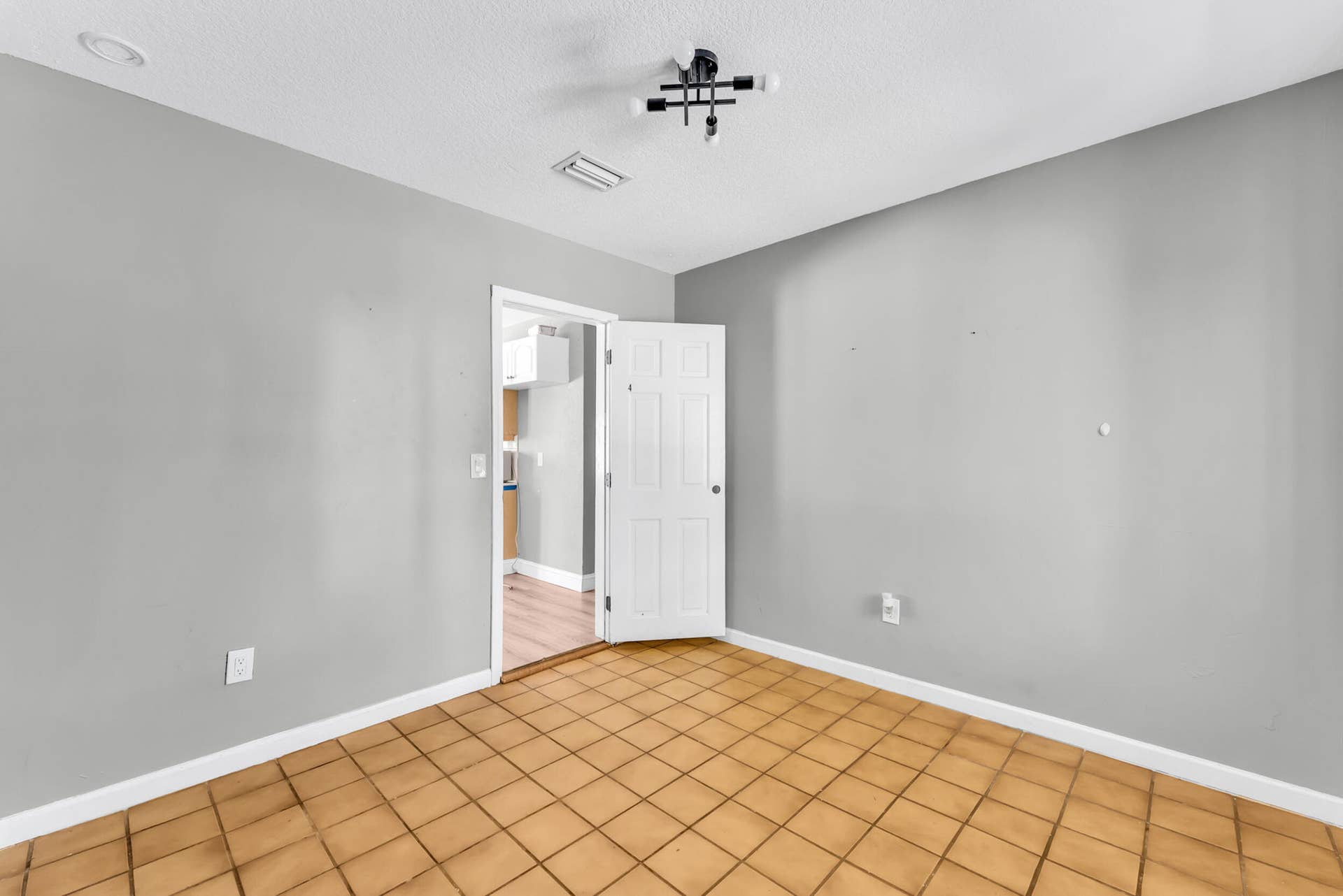 5313 SW 103rd Avenue, Cooper City, FL 33328 Guest Bedroom 2