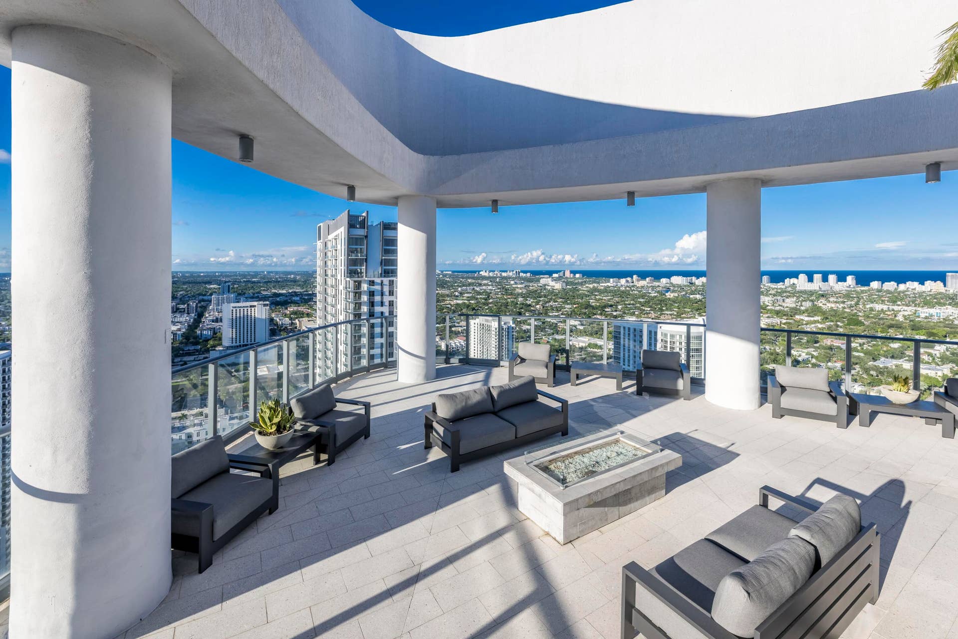 500 E Las Olas Boulevard, #4105, Fort Lauderdale, Fort Lauderdale, FL 33301 NGP_5128-HDR-Edit