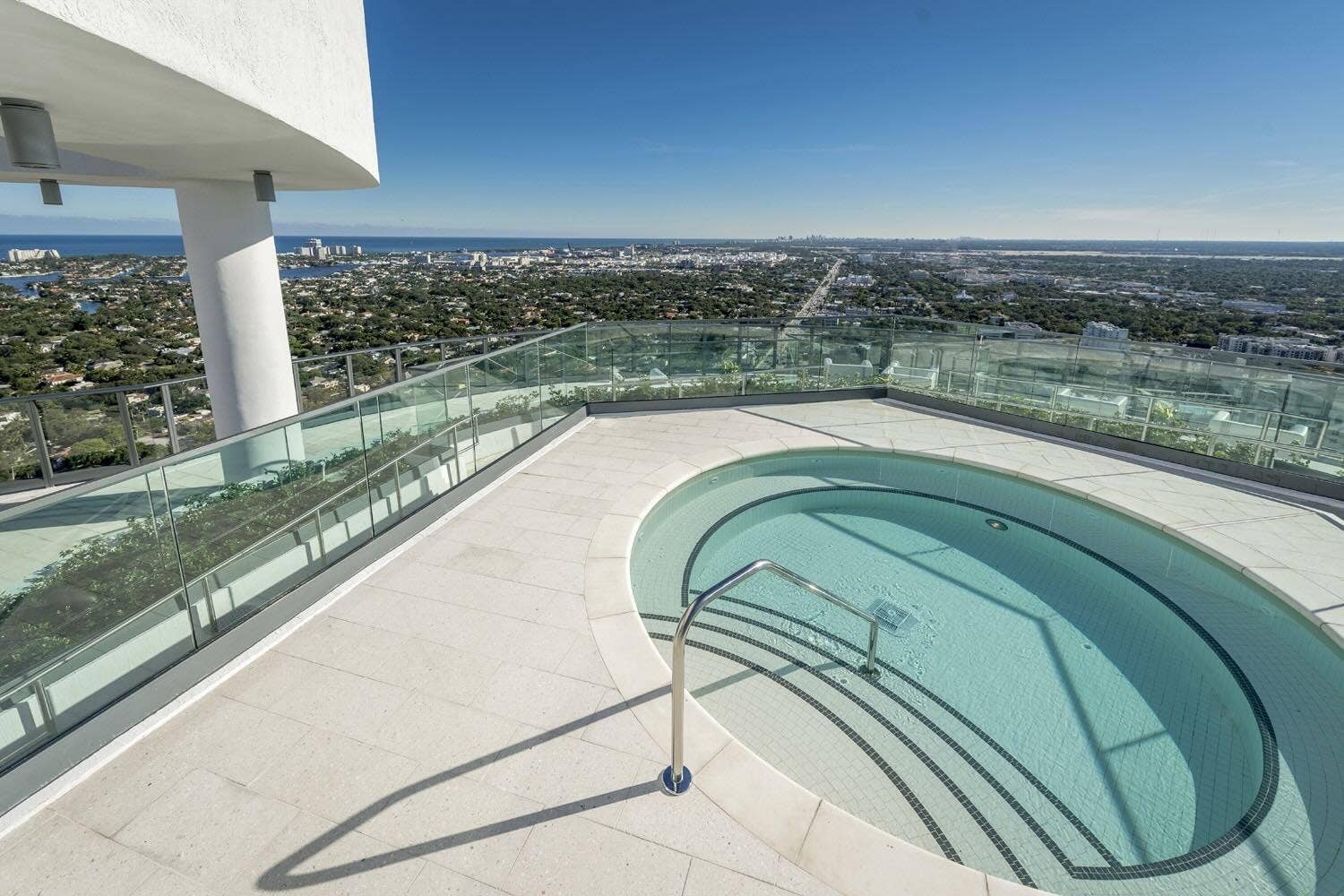 500 E Las Olas Boulevard, #4105, Fort Lauderdale, Fort Lauderdale, FL 33301 Apartments-for-Rent-LasOlas-Spa