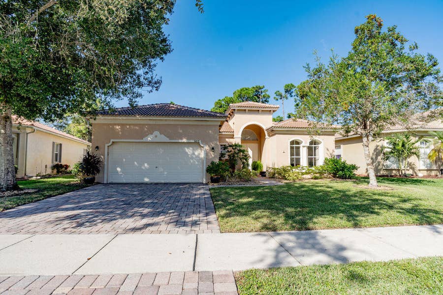 Property photo for 5419 PLACE LAKE Drive, Fort Pierce, FL