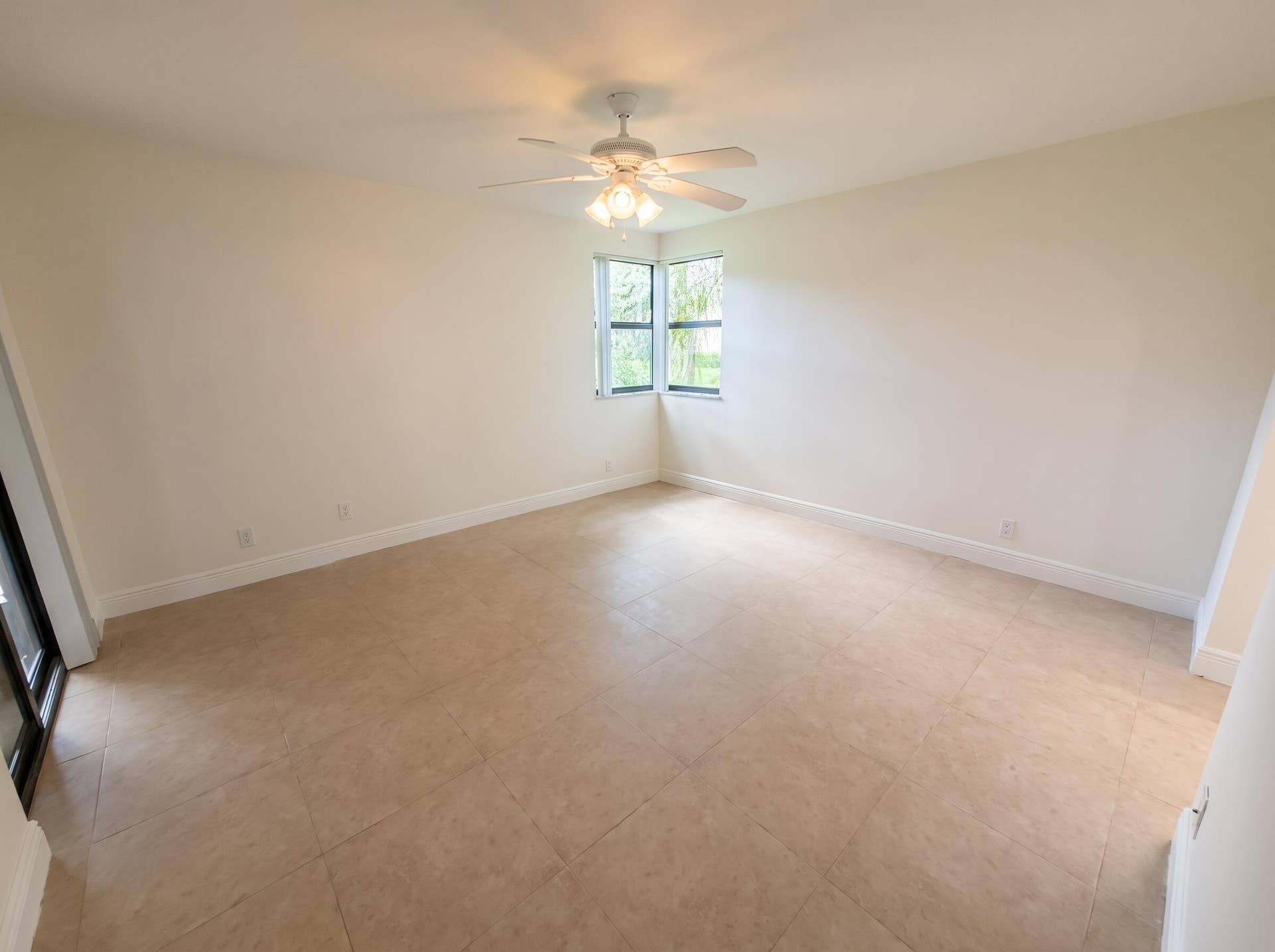 10121 W SUNRISE Boulevard, #106, Plantation, Plantation, FL 33322 master bedroom