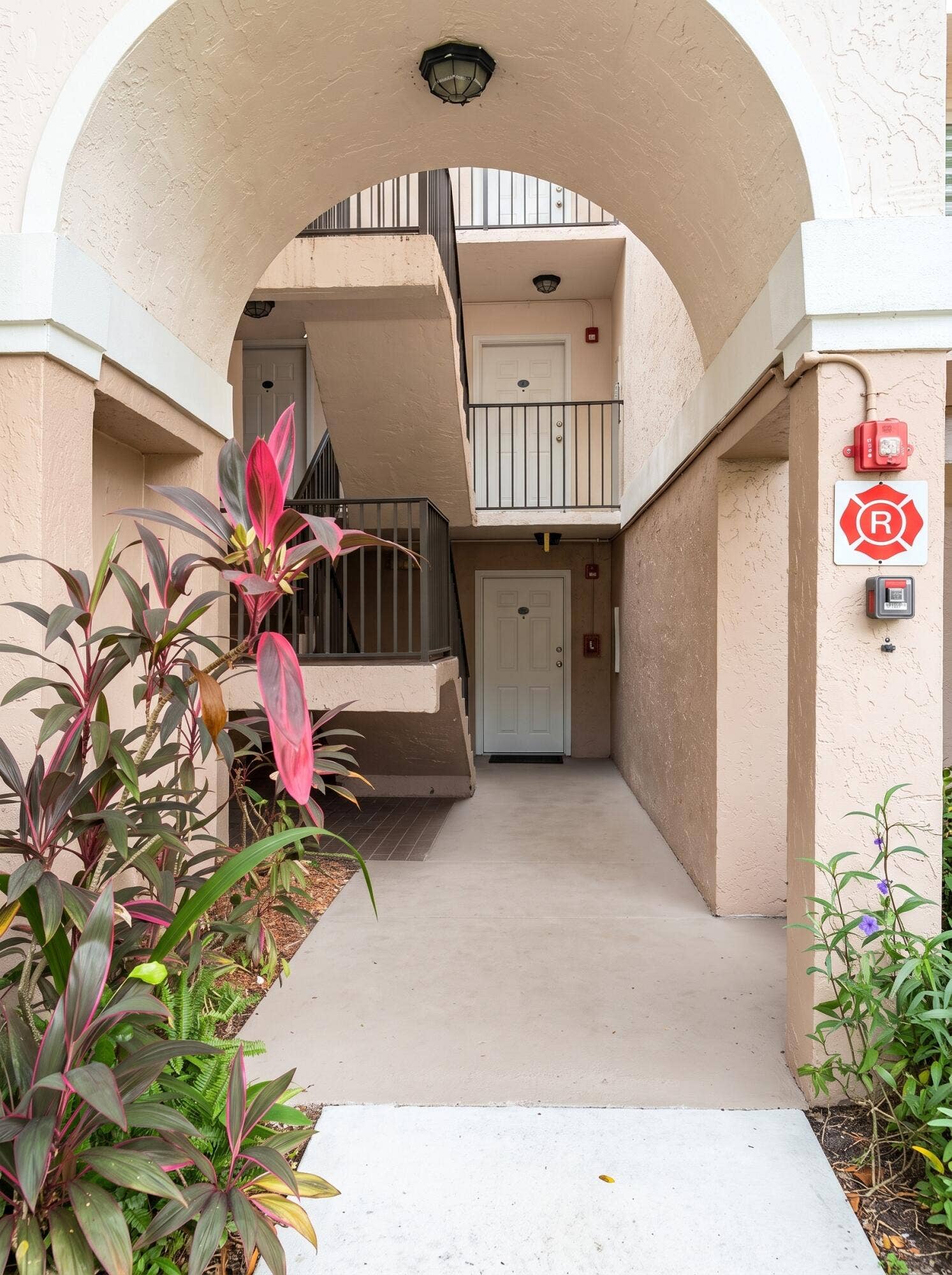10121 W SUNRISE Boulevard, #106, Plantation, Plantation, FL 33322 Entrance