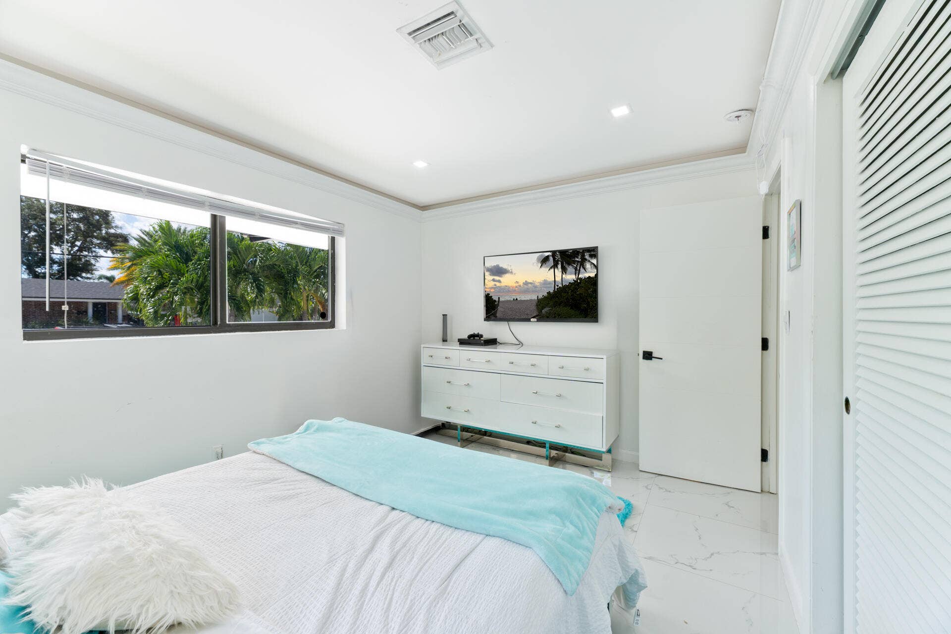 20261021 - 721 SE 5th Ct-34