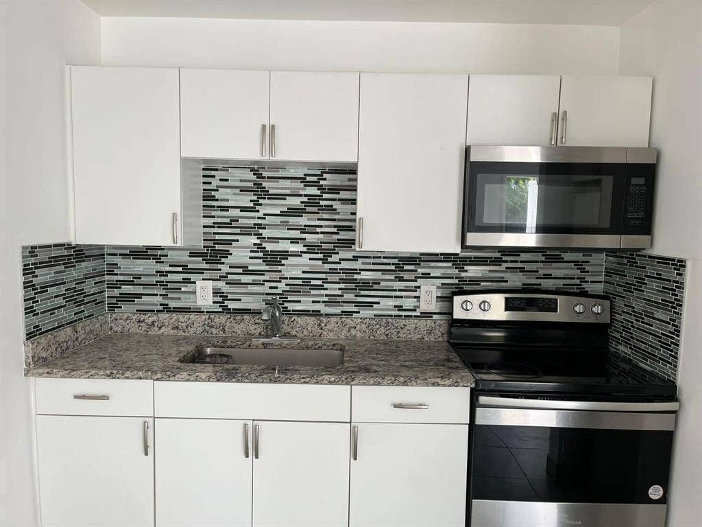 2324 Johnson Street, #3, Hollywood, FL 33020 2324 OUT2