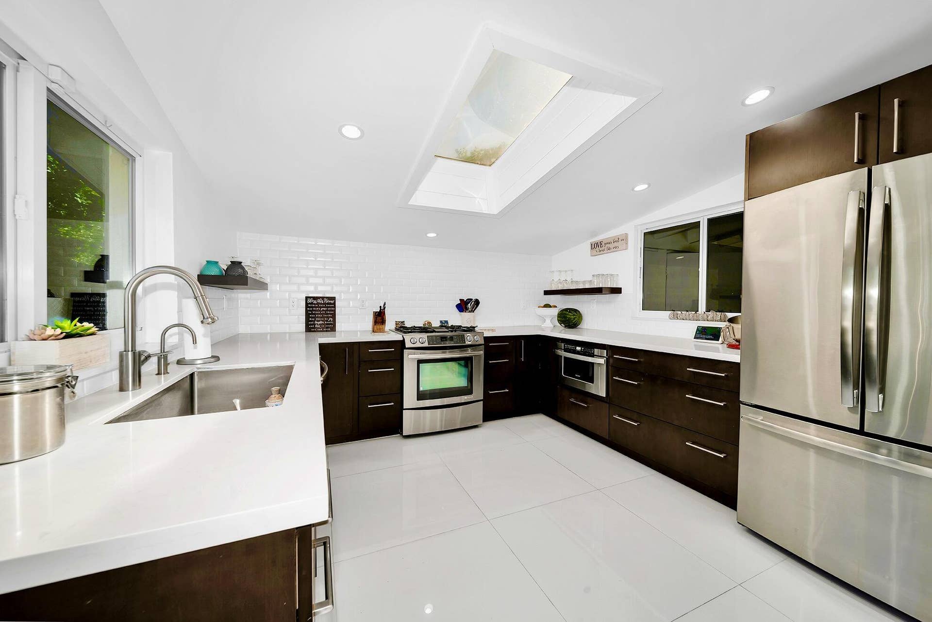 1303 Cordova Dr 2