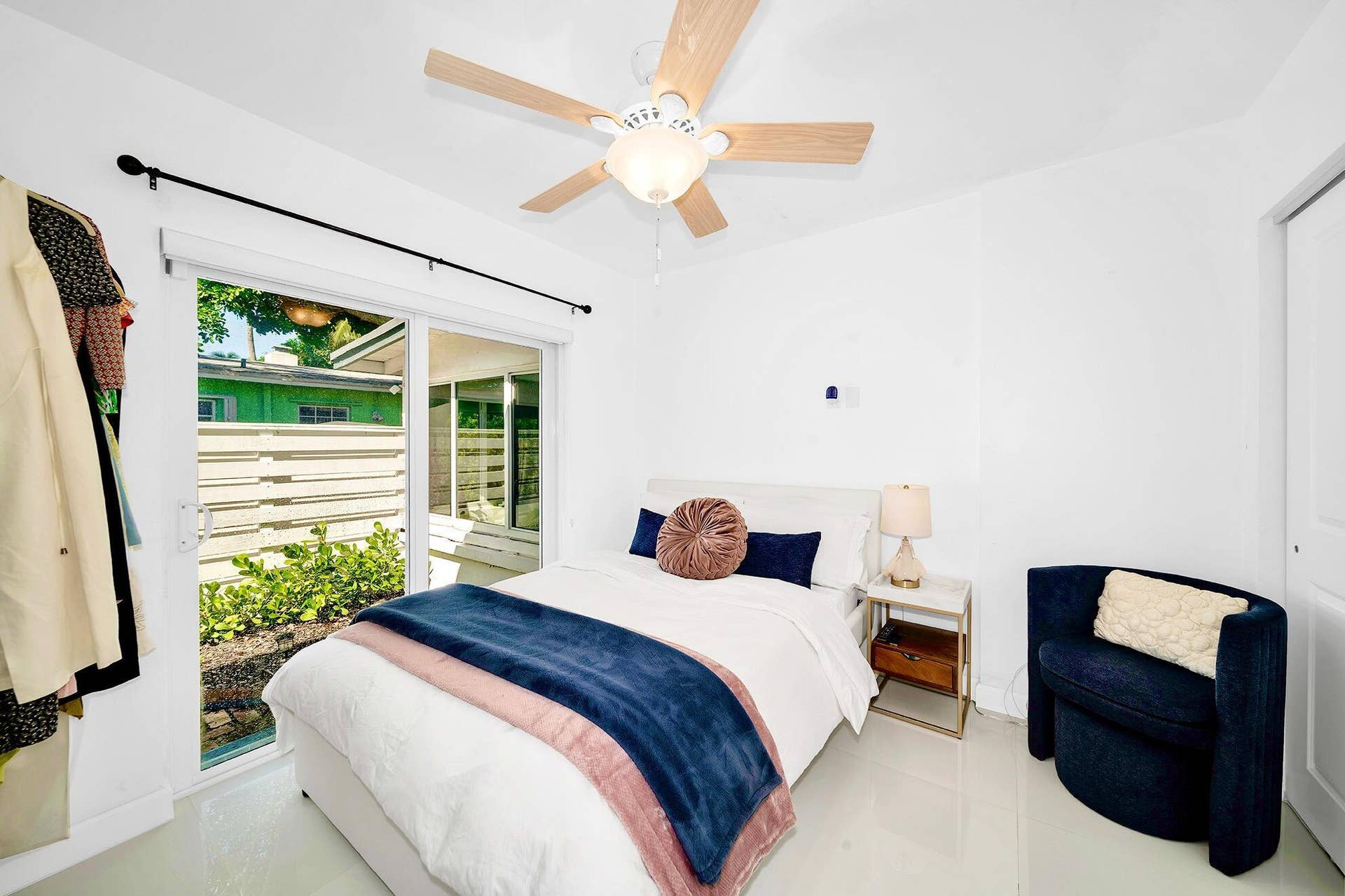 1303 Cordova Dr 12
