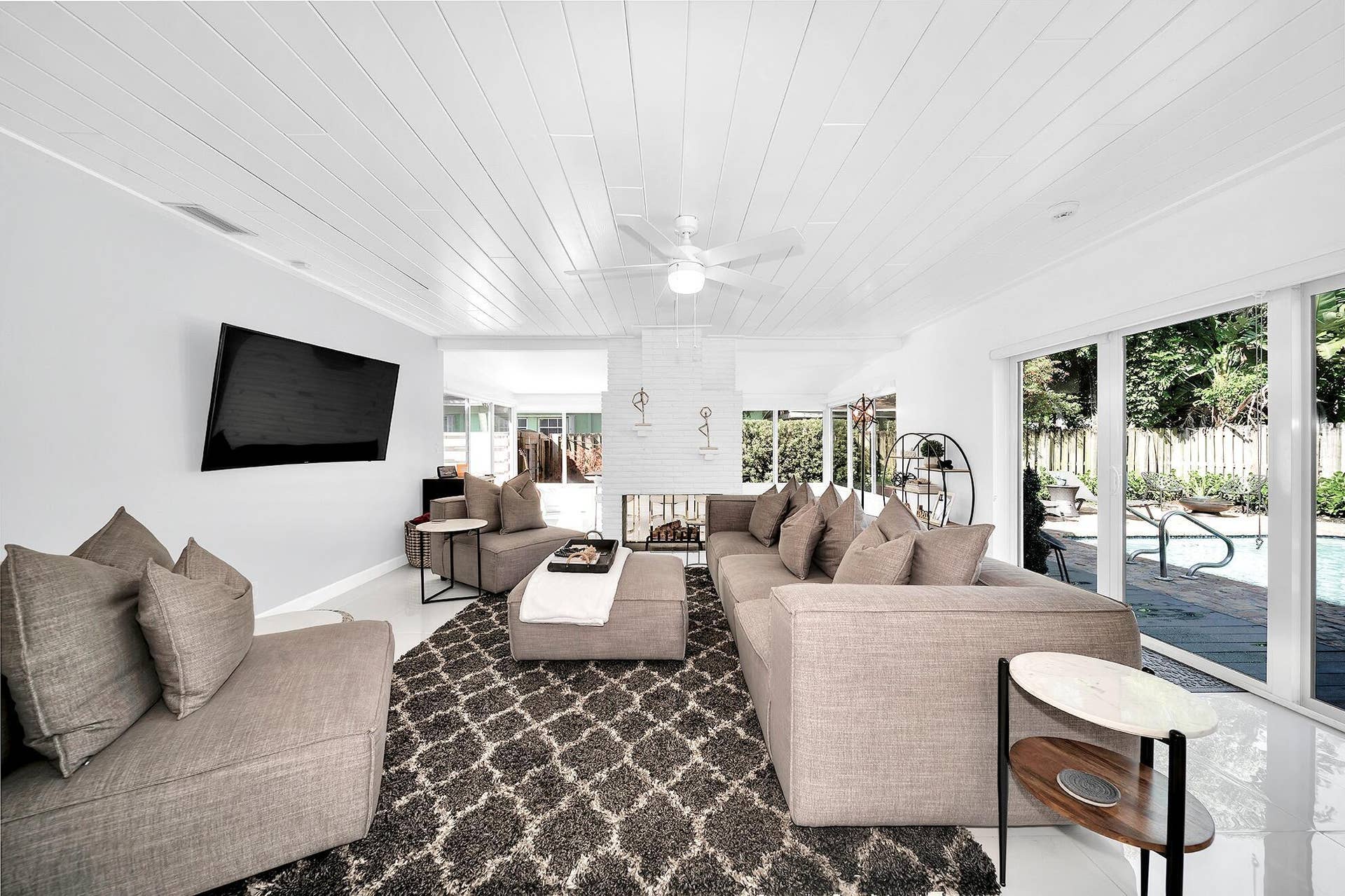 1303 Cordova Dr 3