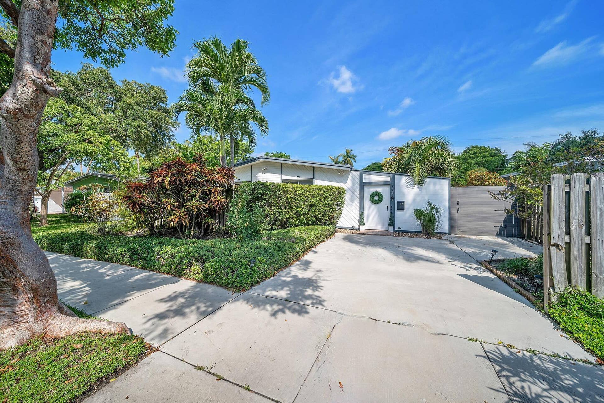 1303 Cordova Dr 22