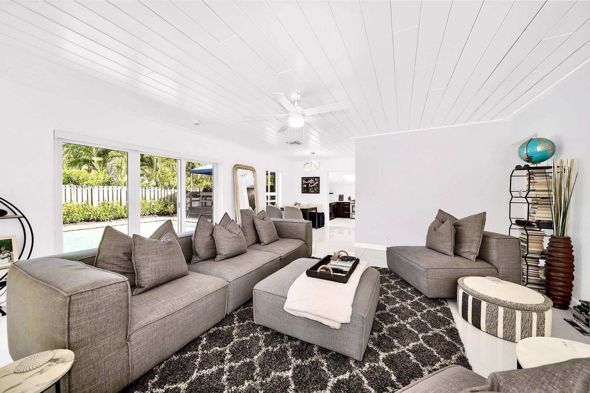 1303 Cordova Dr 7
