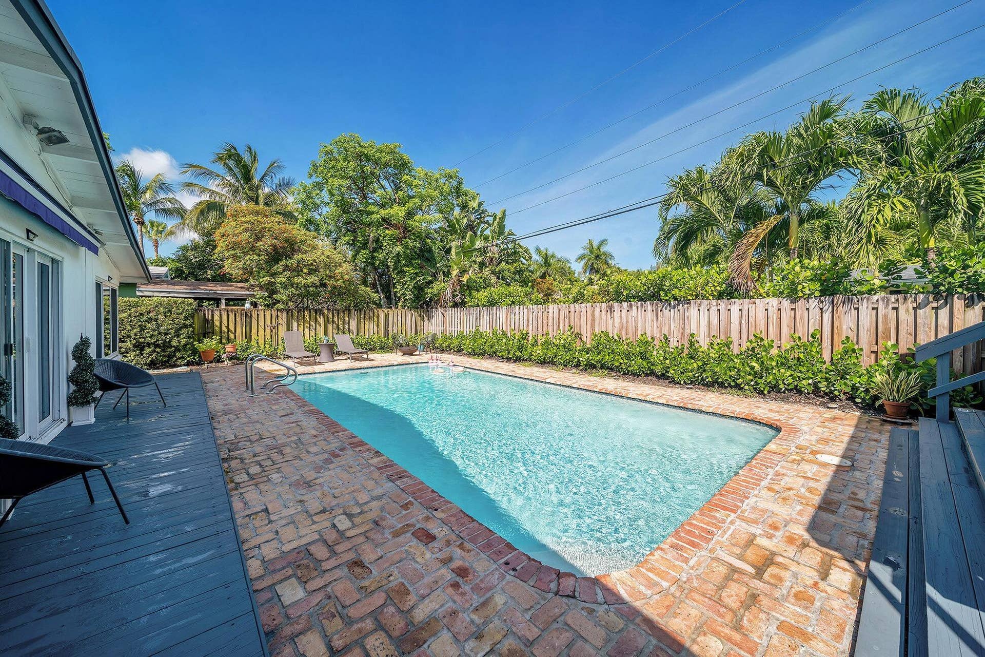 1303 Cordova Dr 16
