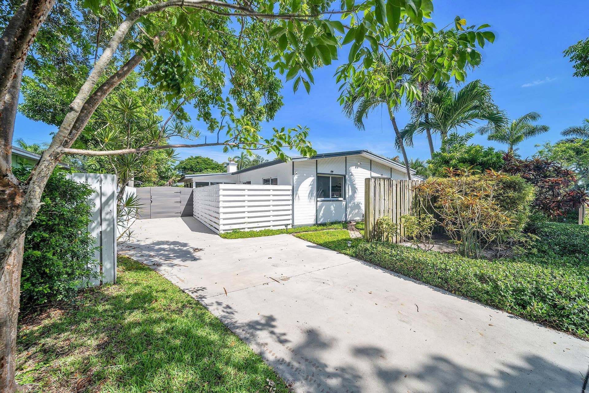 1303 Cordova Dr 20