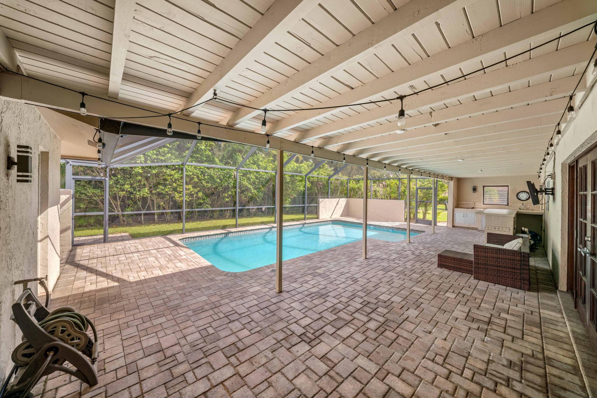 213 NW 94TH Way, Coral Springs, FL 33071 1-23