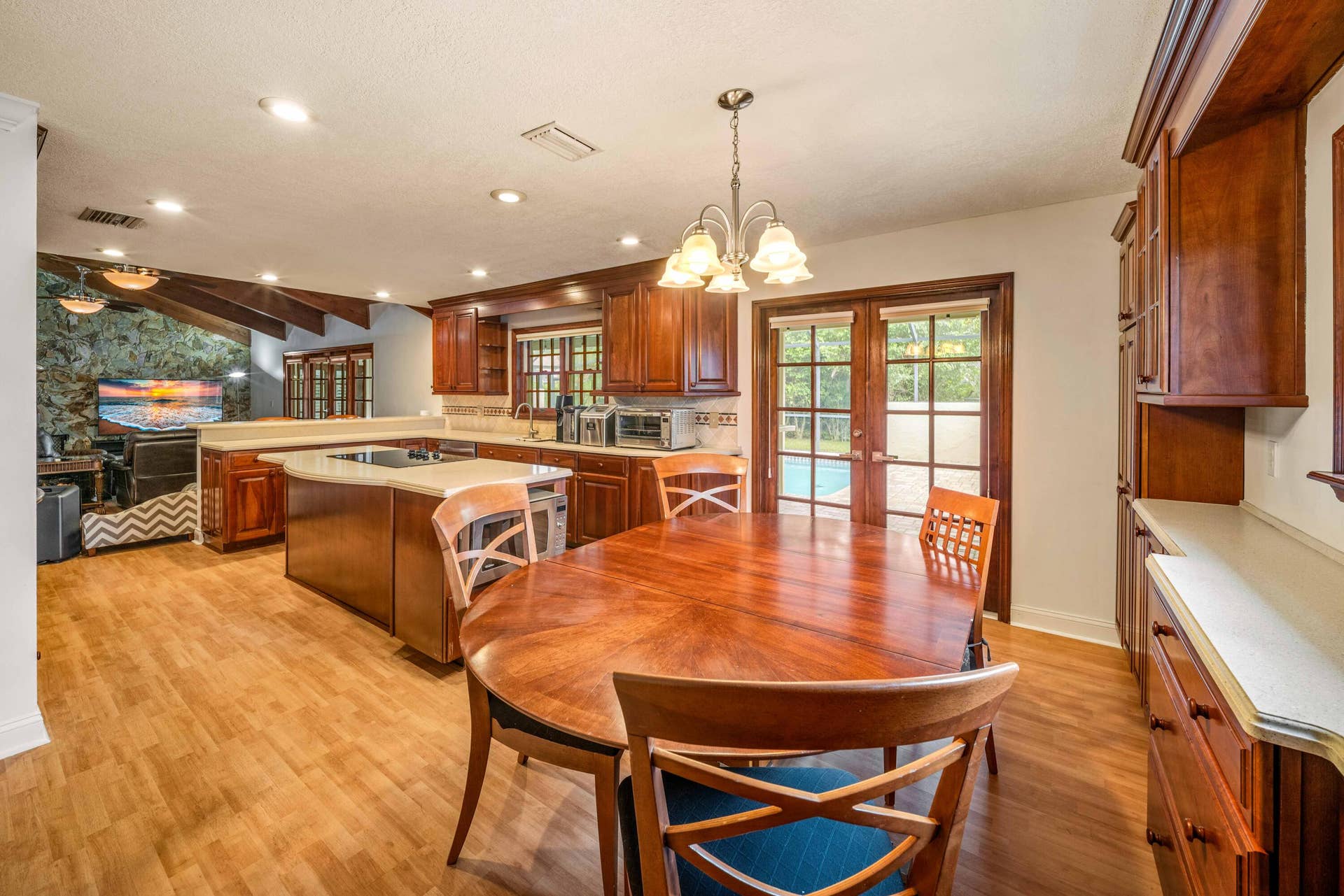 213 NW 94TH Way, Coral Springs, FL 33071 1-32
