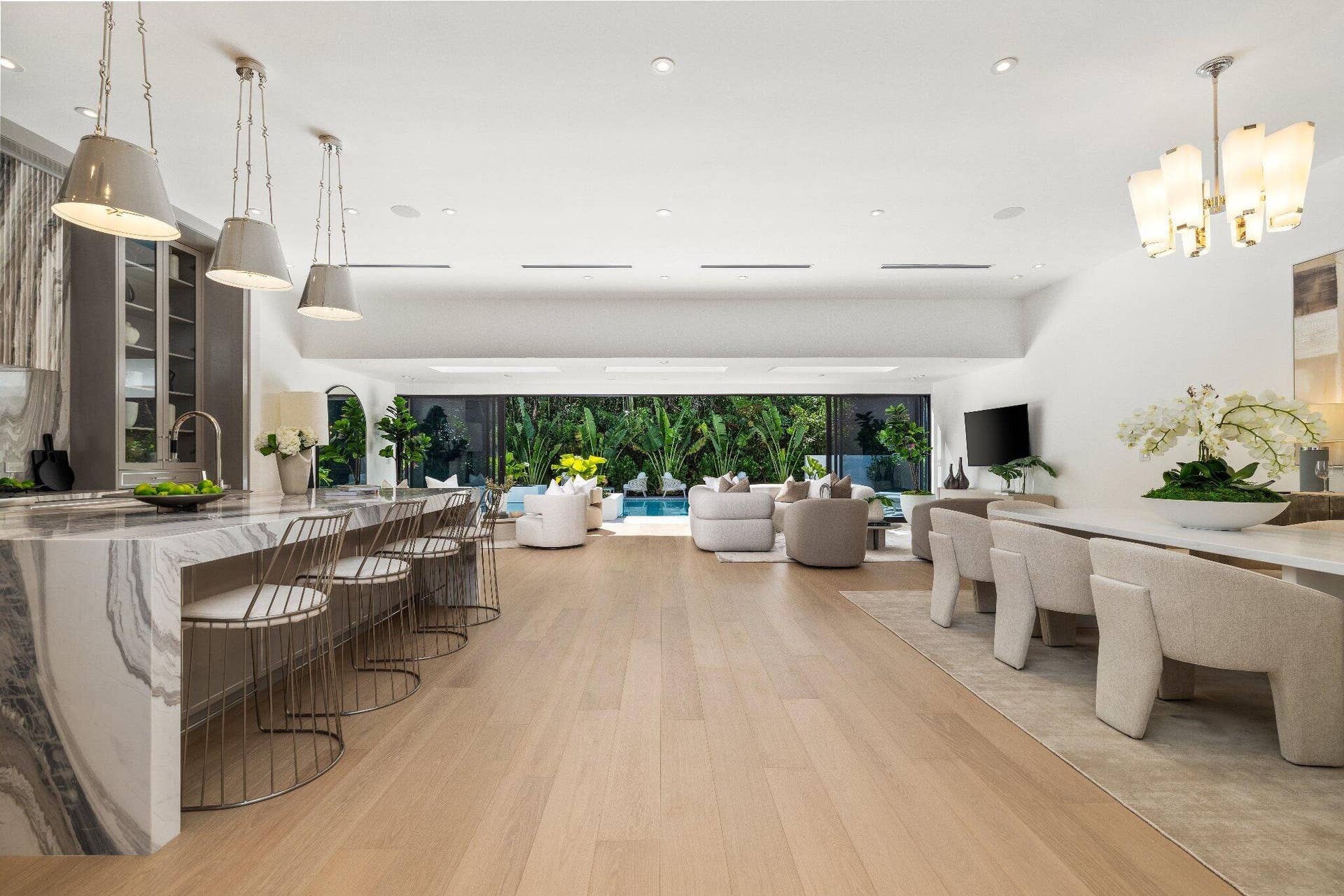272 Sandpiper Drive, Palm Beach, FL 33480 Great Room