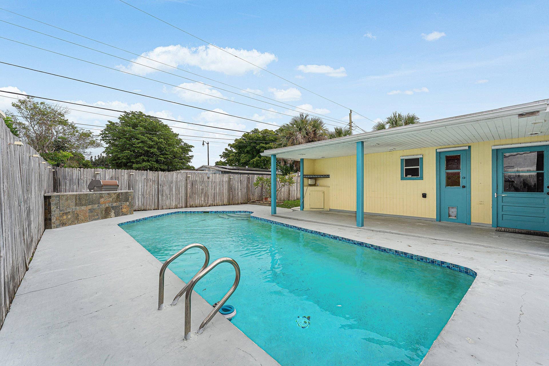 3080 NE 12TH Avenue, Pompano Beach, FL 33064 Pool