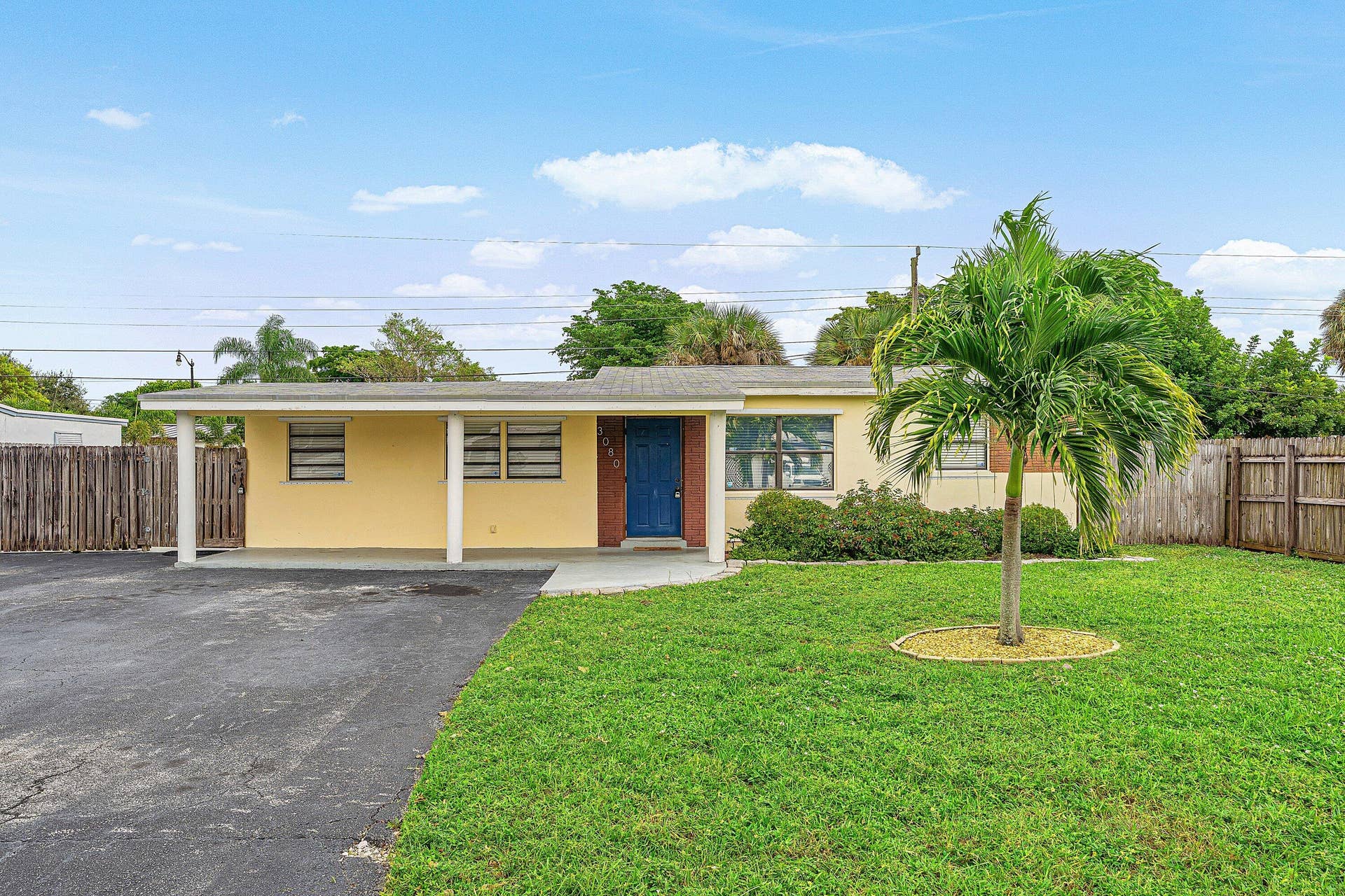 3080 NE 12TH Avenue, Pompano Beach, FL 33064 Front