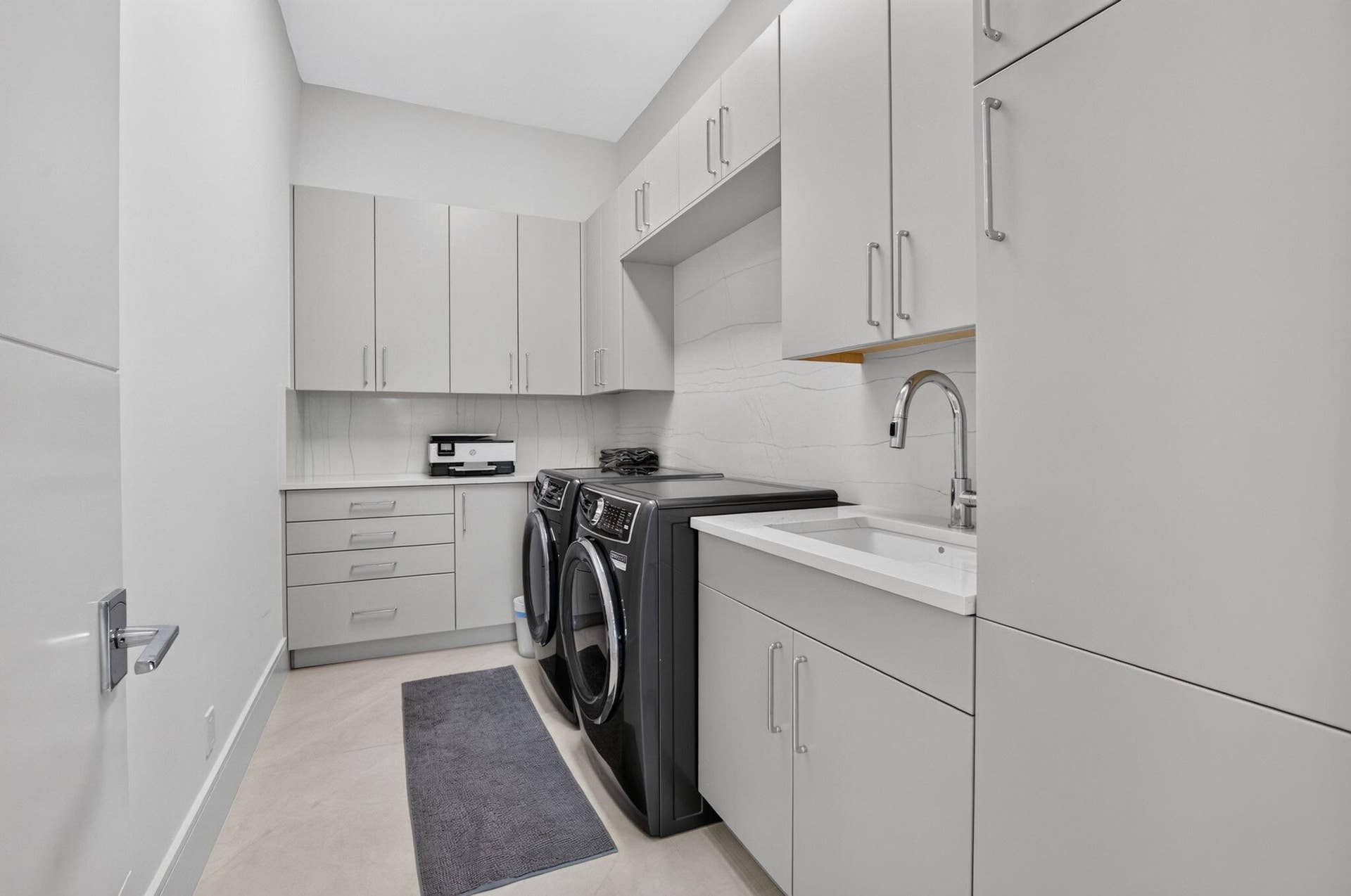 2ND FLOOR LAUNDRY