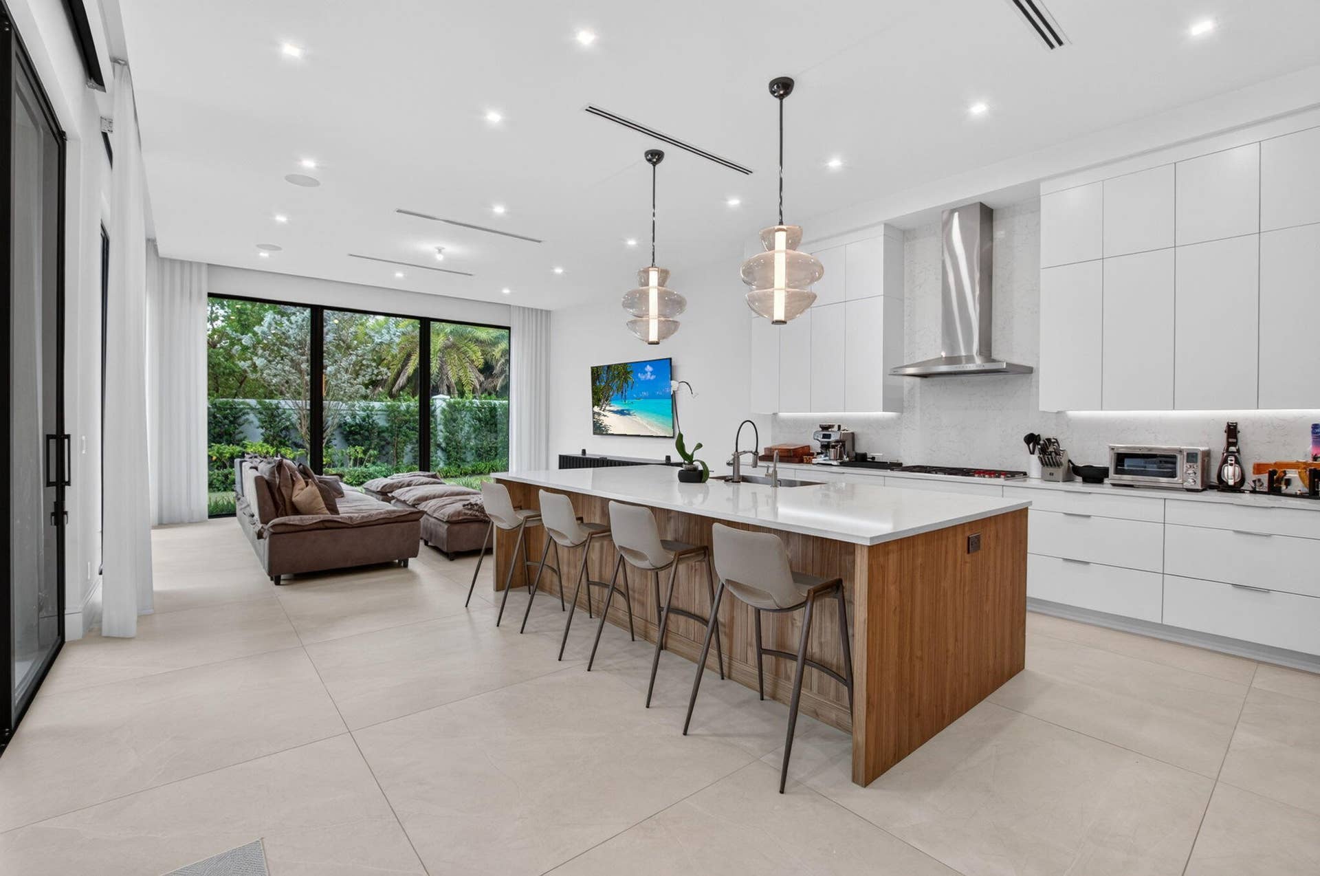 GREAT SPACE
