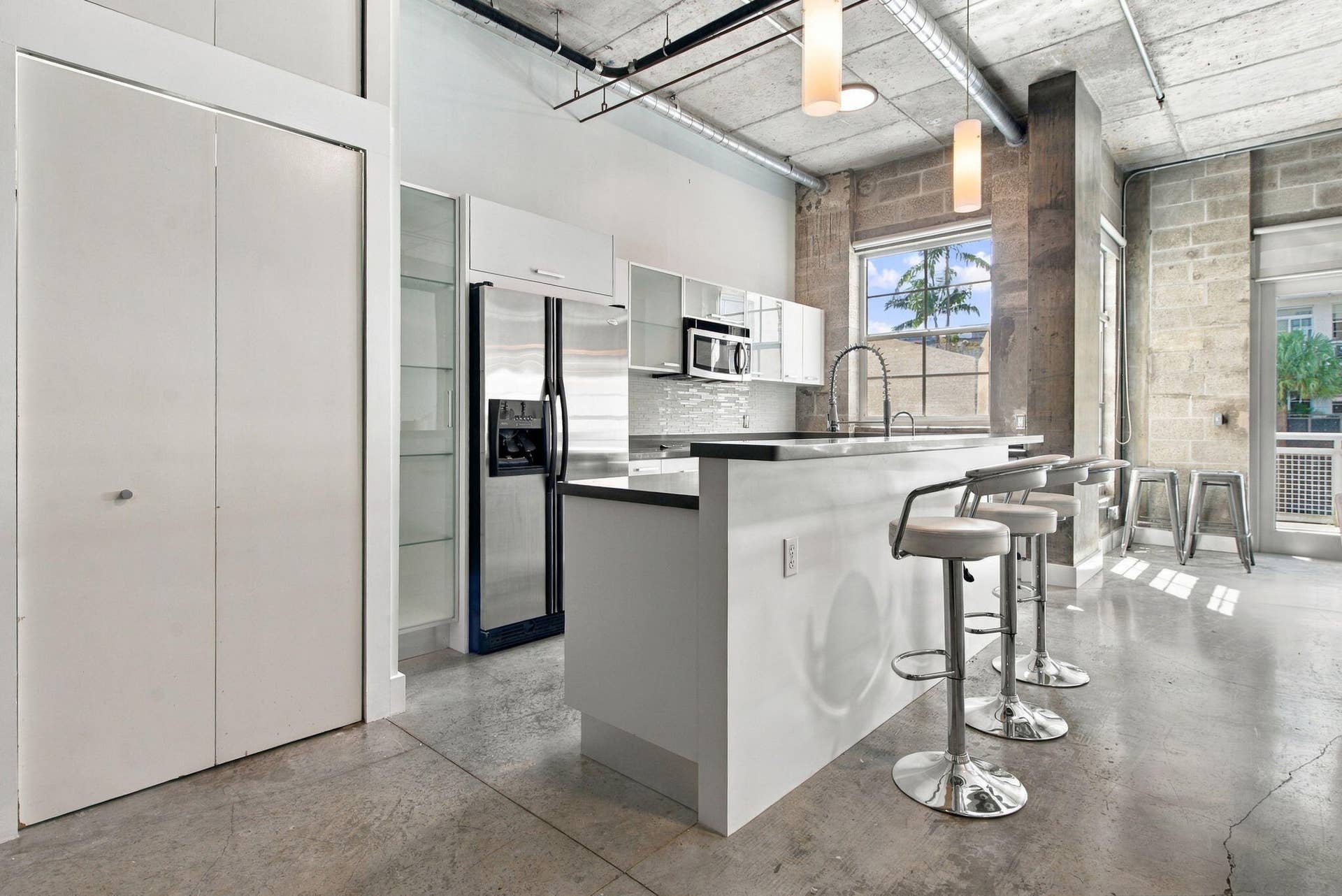 14-web-or-mls-434-nw-1st-ave-203