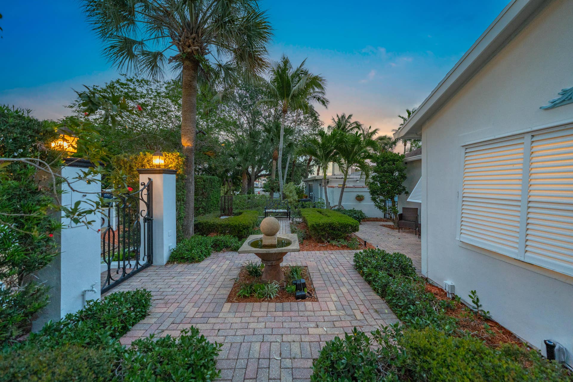 205 18th Avenue N, Lake Worth Beach, FL 33460 Mls-Res TWls--3