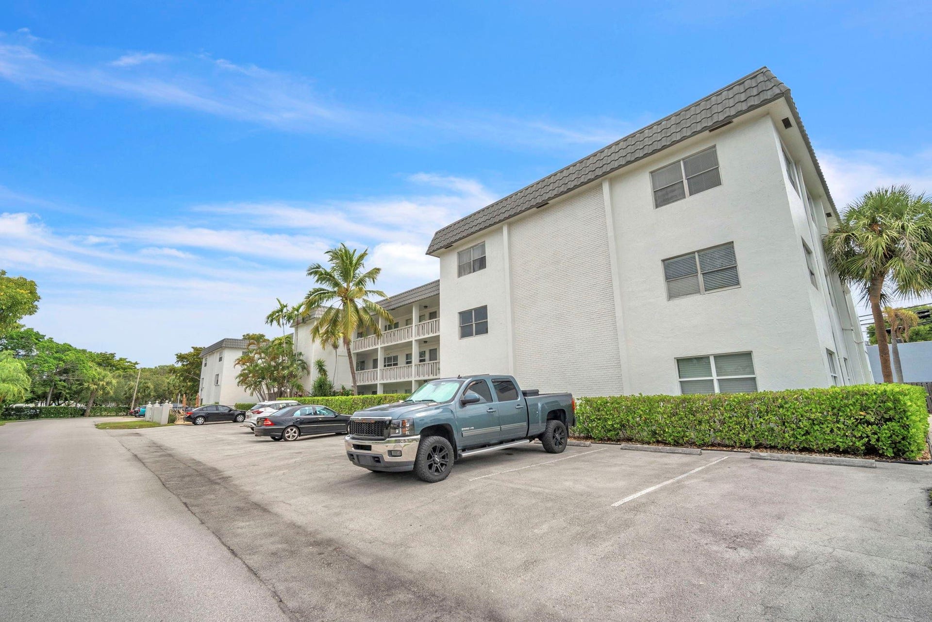 6200 NE 22ND Way, #206, Fort Lauderdale, FL 33308 parking