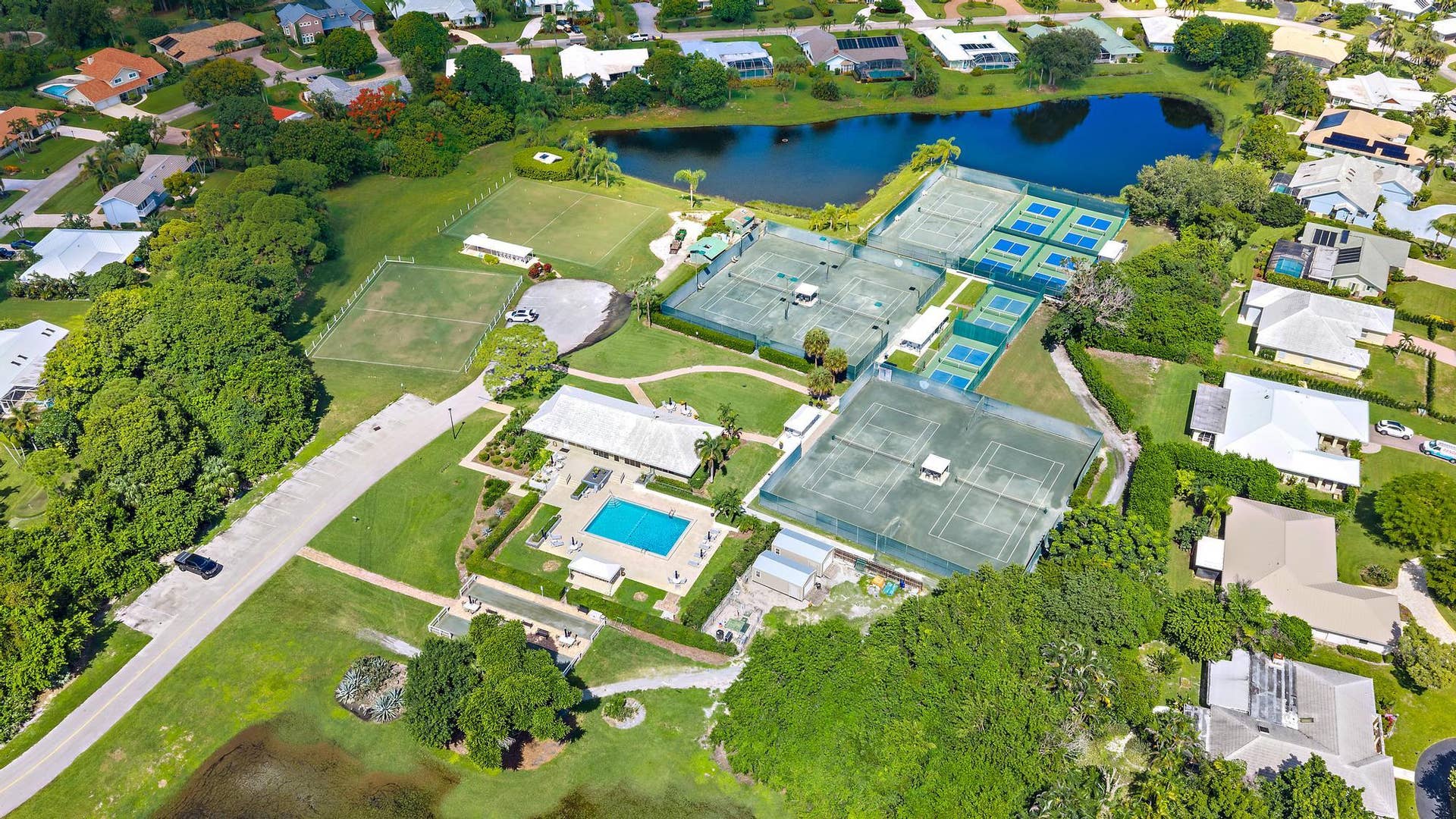 Club Amenities