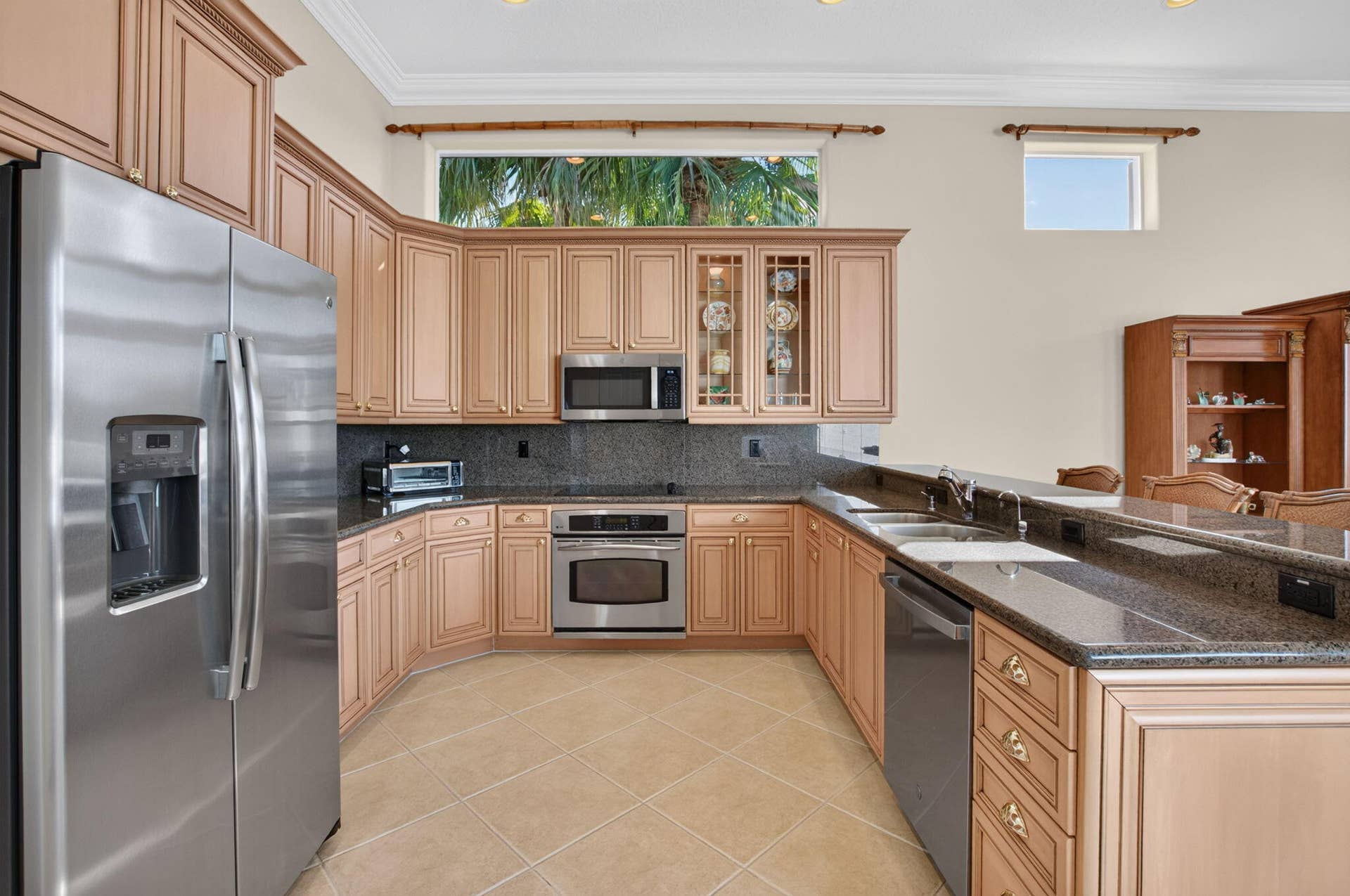 7657 ROYALE RIVER Lane, Lake Worth, FL 33467 Kitchen