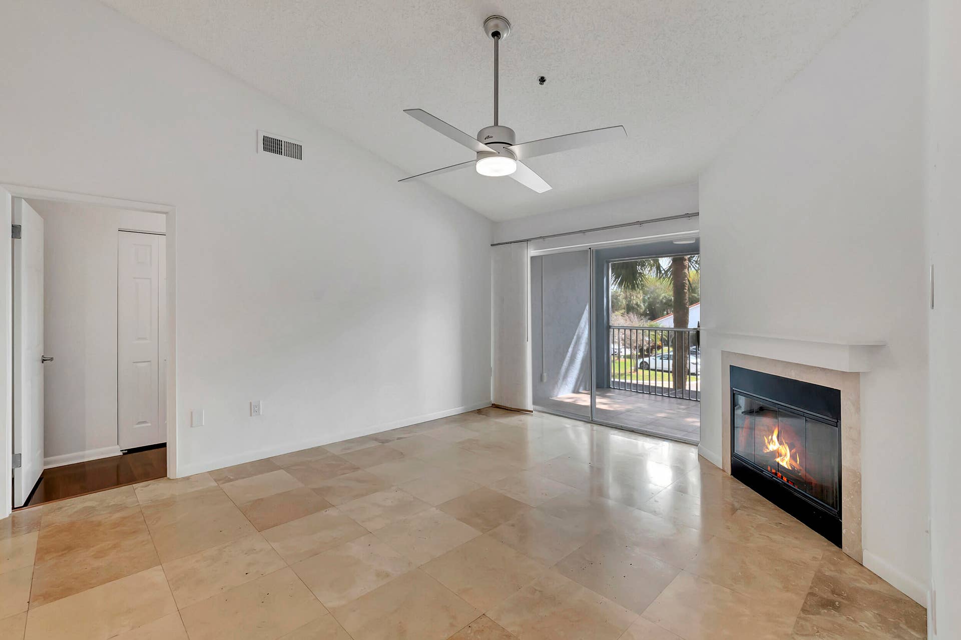 3111 Clint Moore Road, #203, Boca Raton, FL 33496 07_dsc_5172