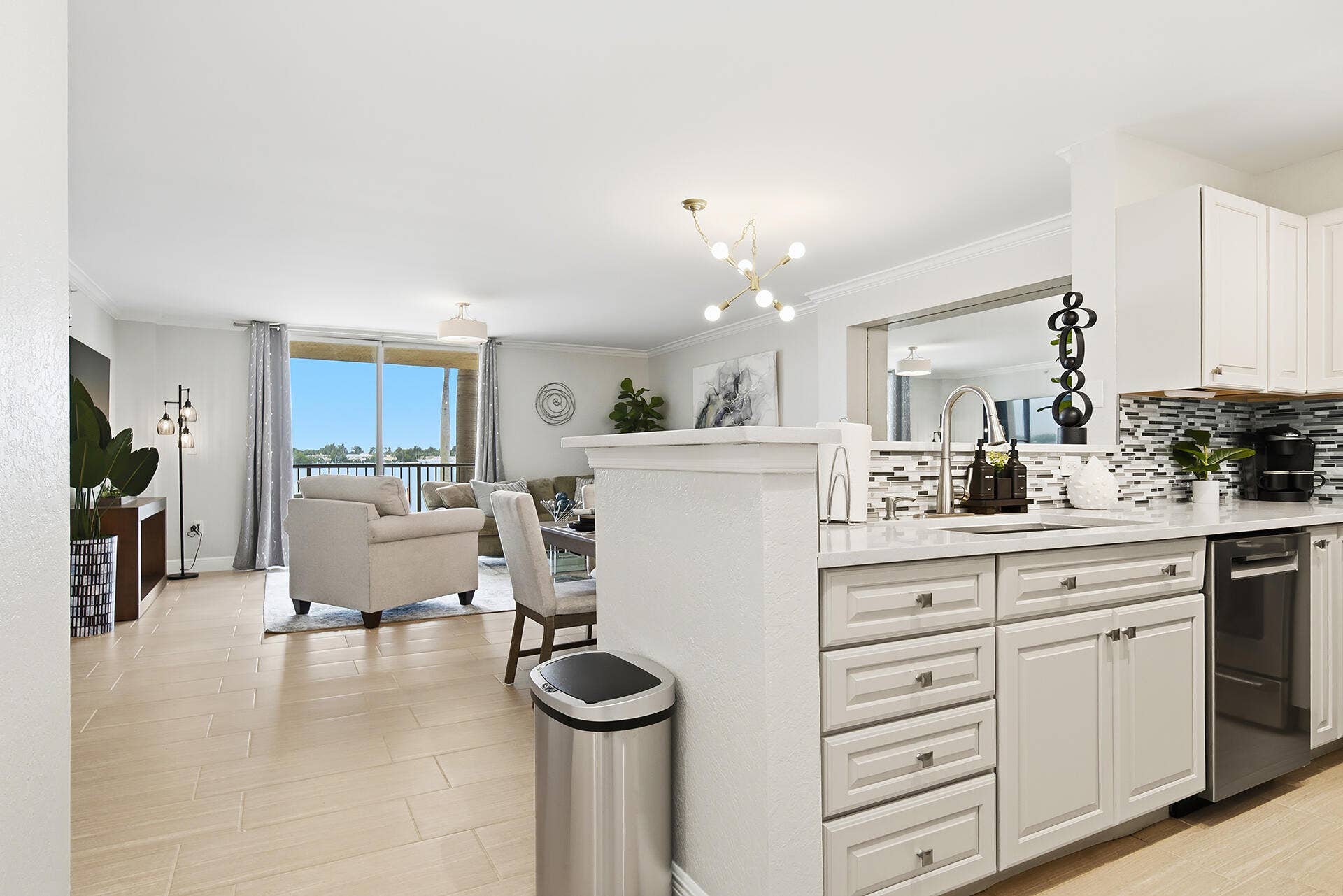 1801 N FLAGLER Drive, #201, West Palm Beach, FL 33407 1801-NORTH-FLAGLER-DR-UNIT-201-33407-001
