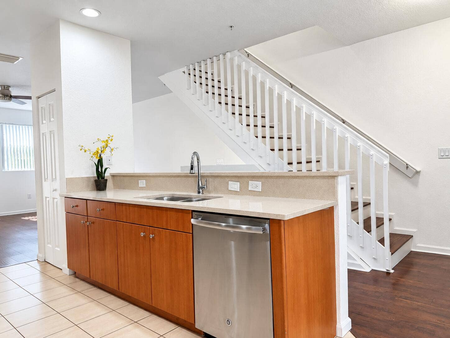 2725 NE 8TH Avenue, #112, Wilton Manors, FL 33334 Brightened, balanced real estate interio