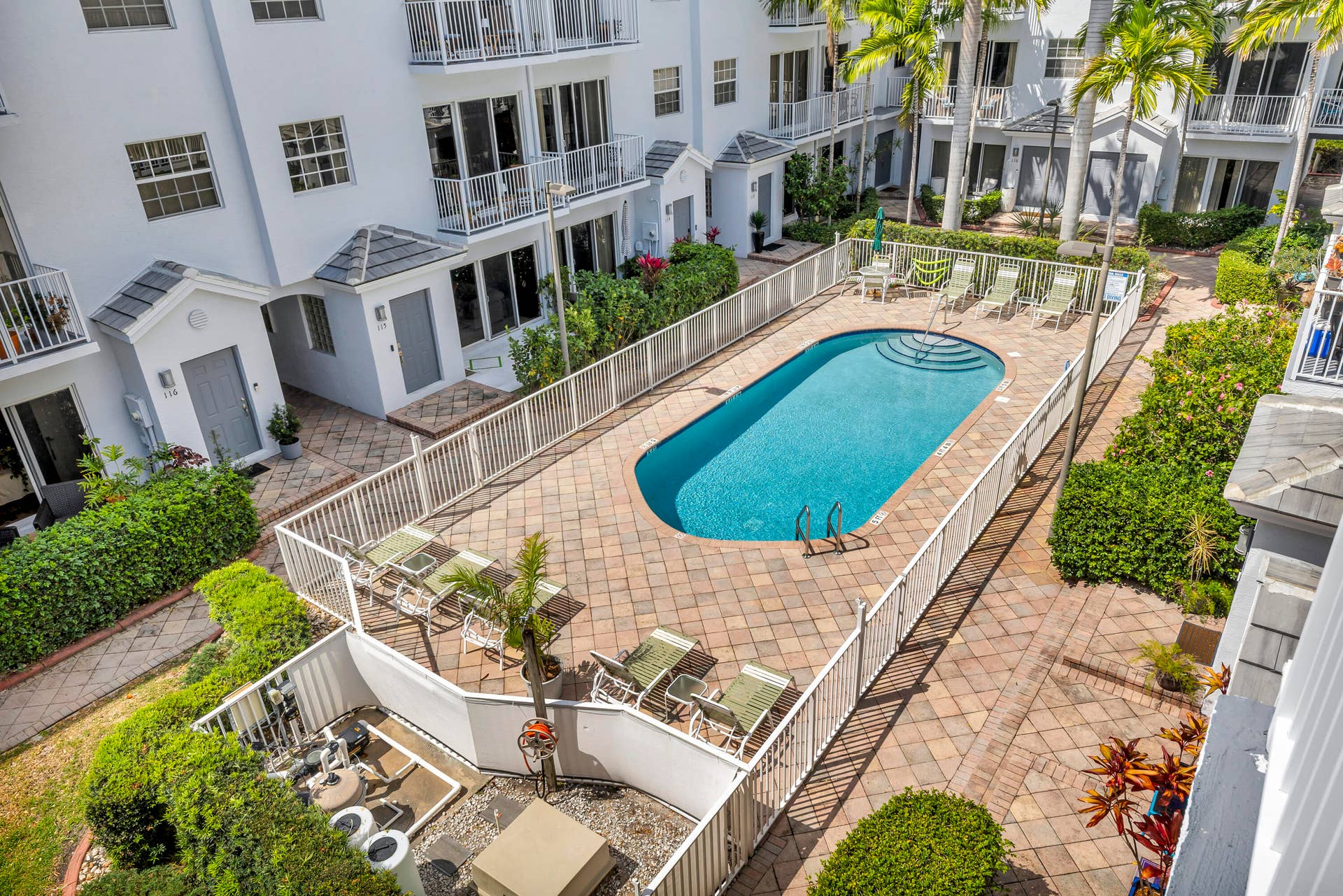 2725 NE 8TH Avenue, #112, Wilton Manors, FL 33334 cunningham (123)