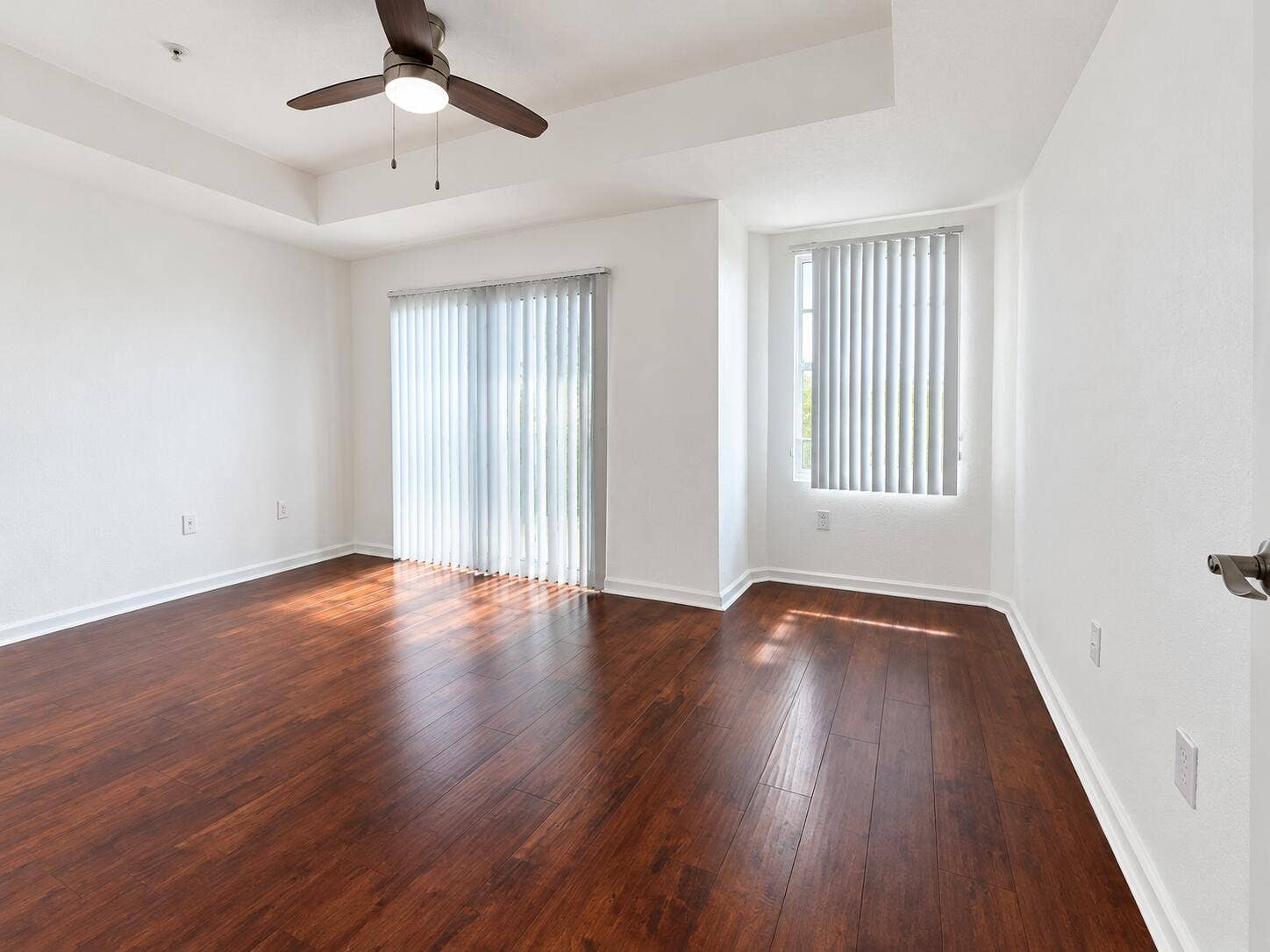 2725 NE 8TH Avenue, #112, Wilton Manors, FL 33334 Brightened, straightened property interi