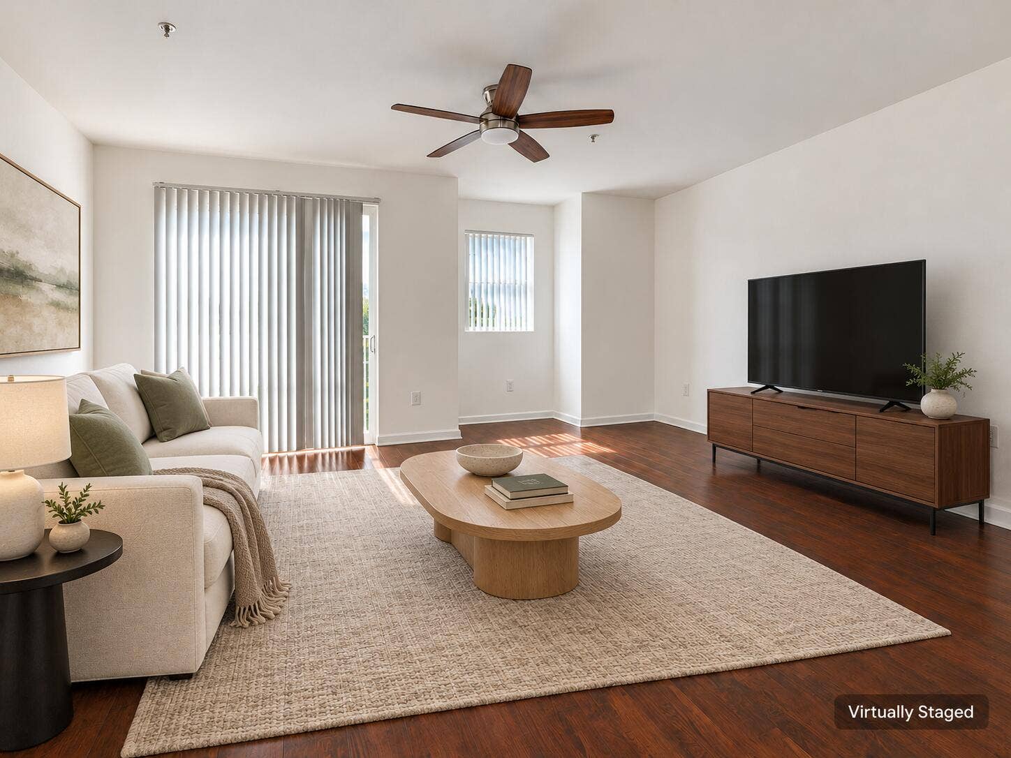 2725 NE 8TH Avenue, #112, Wilton Manors, FL 33334 Elegant South Florida Living Room-1