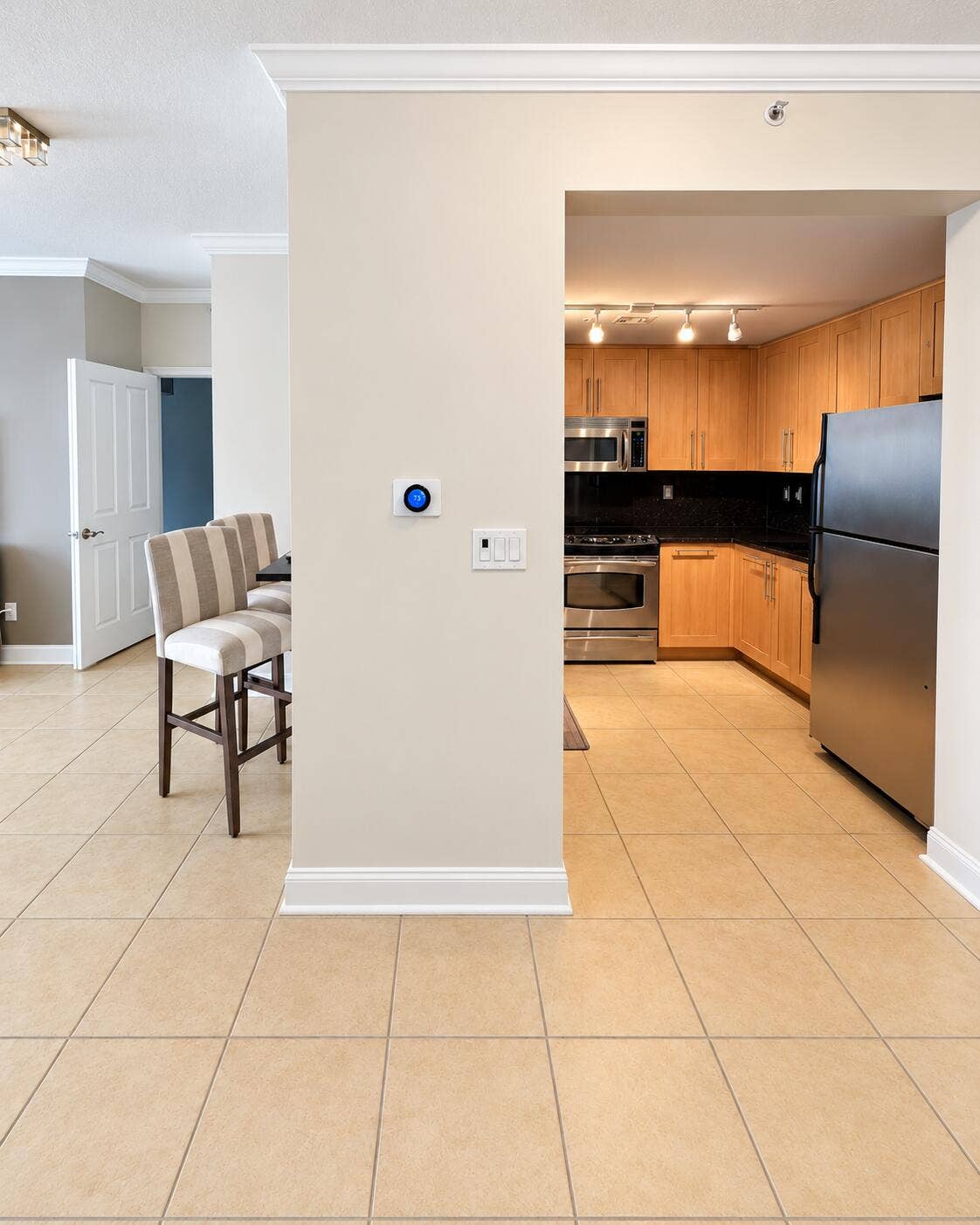 511 SE 5TH Avenue, #1409, Fort Lauderdale, FL 33301 Nest Thermostat