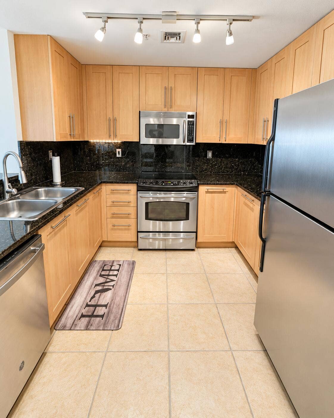 511 SE 5TH Avenue, #1409, Fort Lauderdale, FL 33301 Kitchen