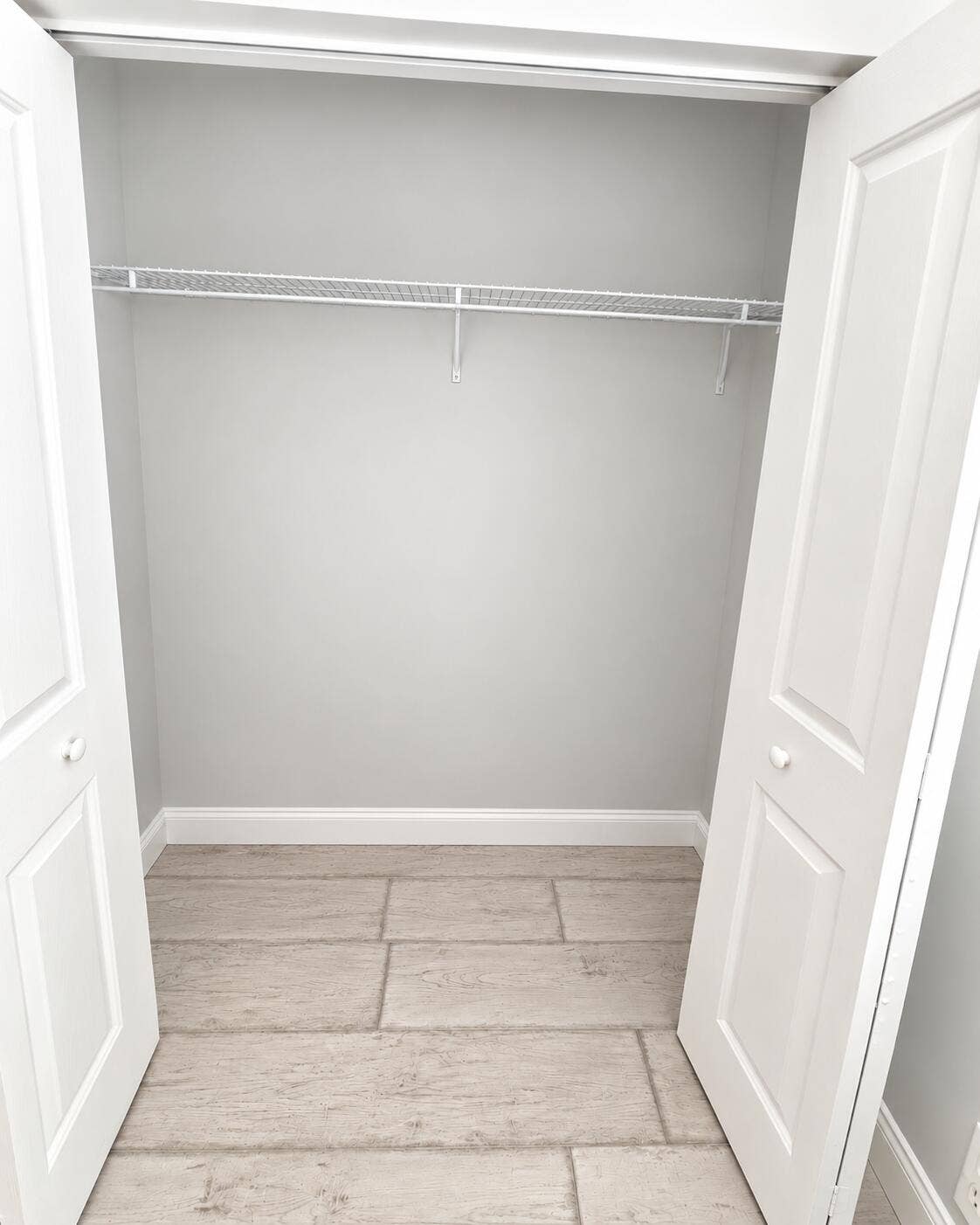511 SE 5TH Avenue, #1409, Fort Lauderdale, FL 33301 Guest Bedroom Closet