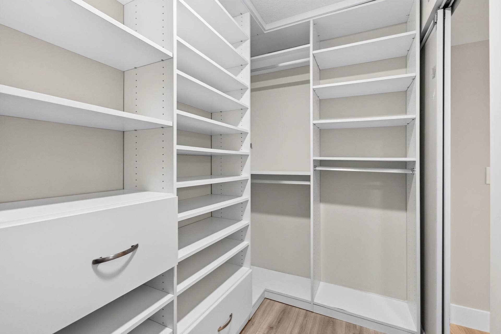6169 Balboa Circle, #103, Boca Raton, FL 33433 Custom Closets