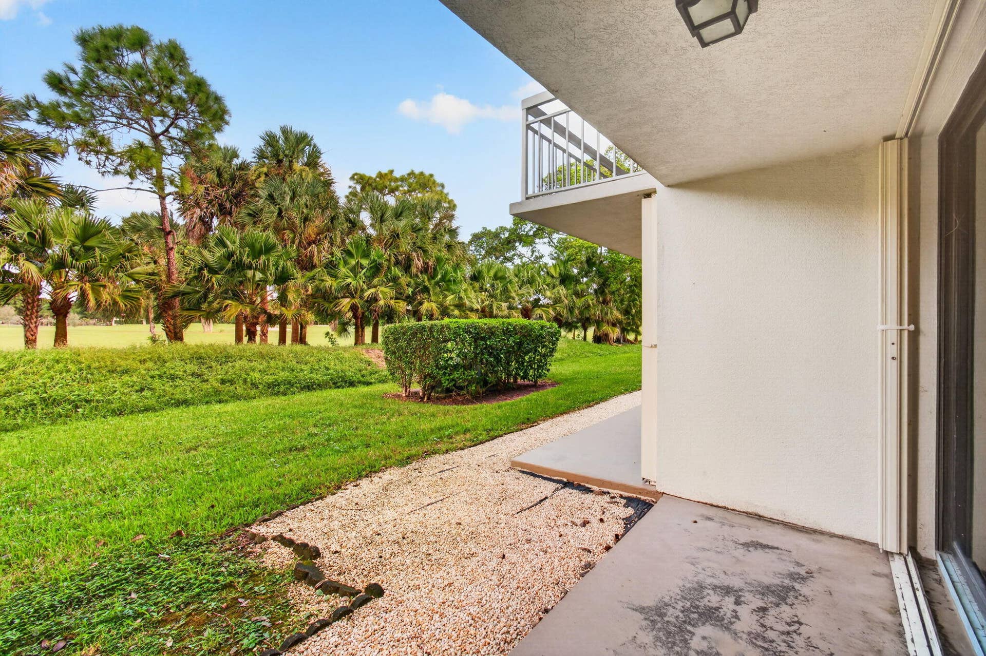 6169 Balboa Circle, #103, Boca Raton, FL 33433 Large Patio
