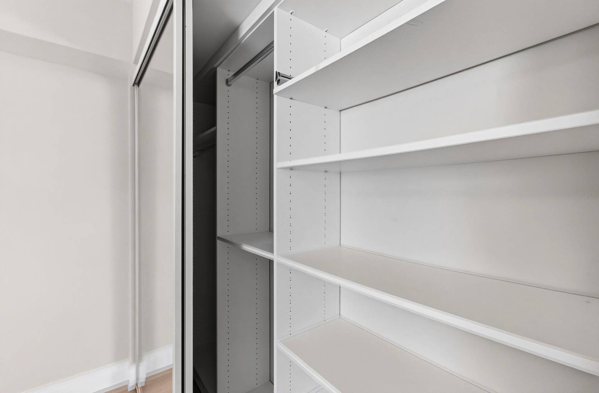 6169 Balboa Circle, #103, Boca Raton, FL 33433 Custom closets